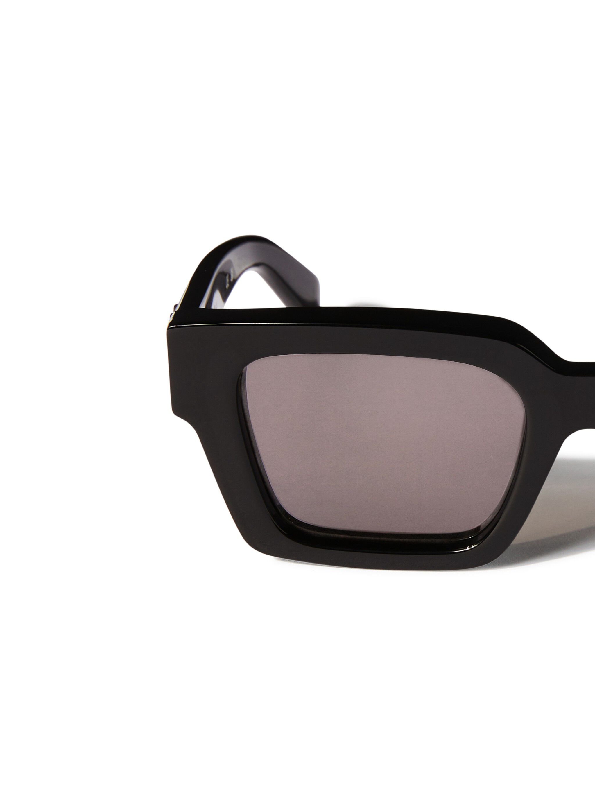 OFF WHITE Black/Dark Gray Virgil Sunglasses BLACK OERI008C99PLA004