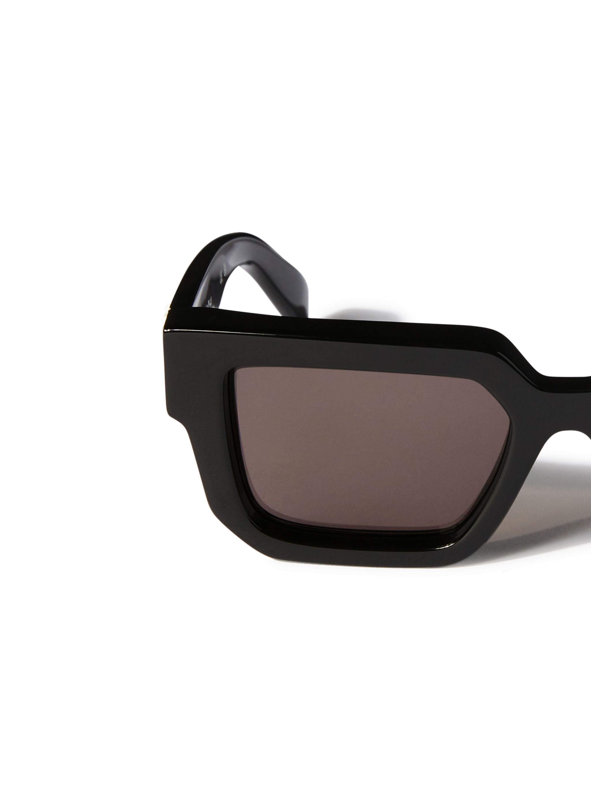 OFF WHITE Silverstone Sunglasses BLACK OERI146S25PLA001