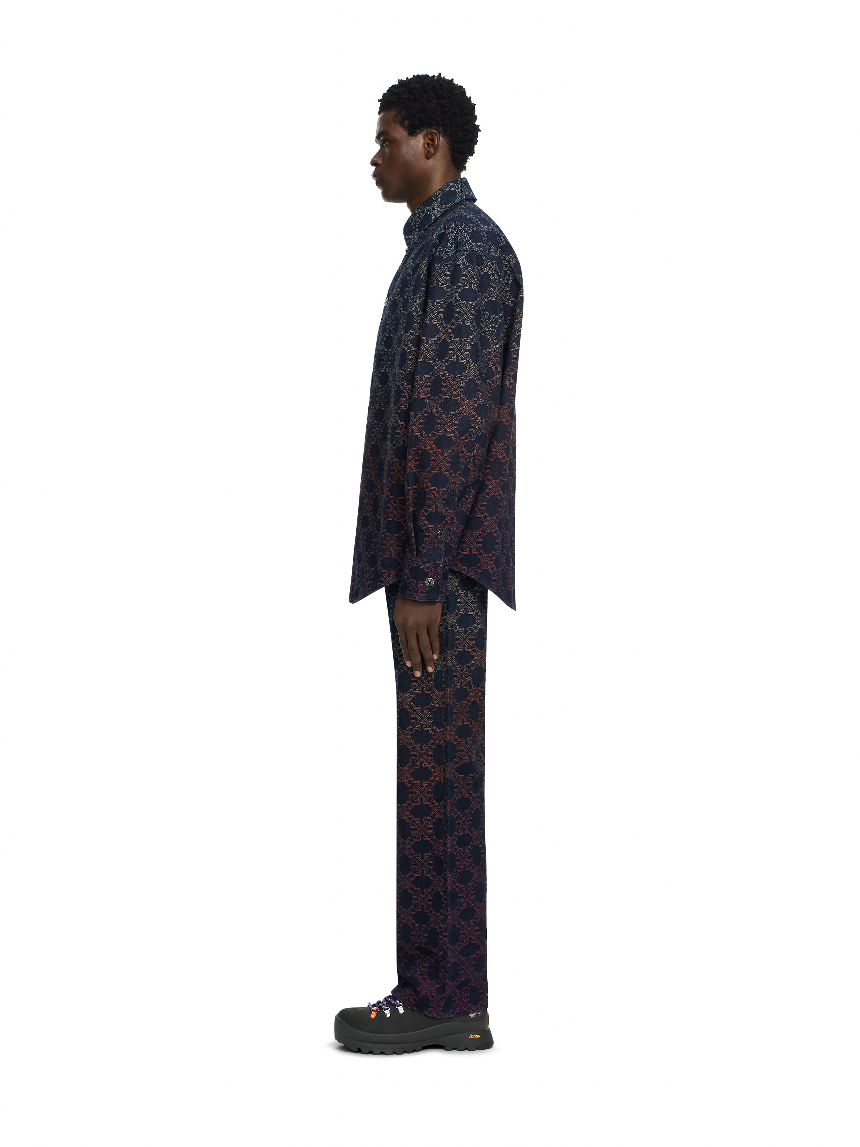 Arrow Monogram Degradé Jacquard Denim Overshirt OFF WHITE Arrow Monogram Degradé Jacquard Denim Overshirt DEGRADE 44MYD060F26D001