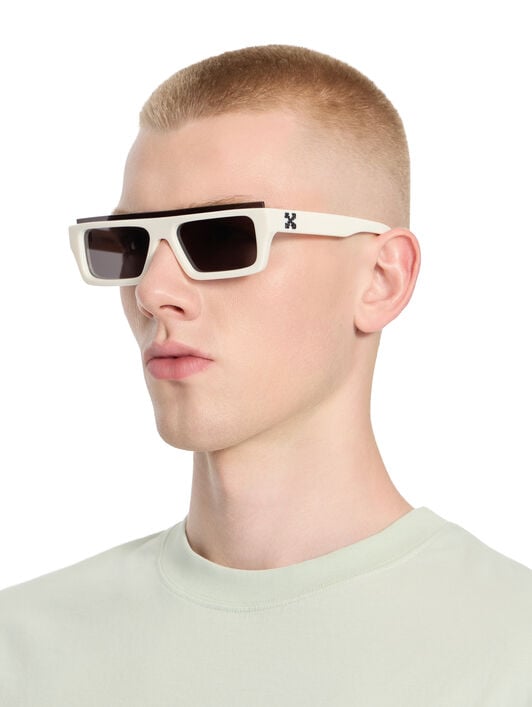 OFF WHITE Elizabeth S Dark Grey Lens Sunglasses Shiny Black OW10480107137