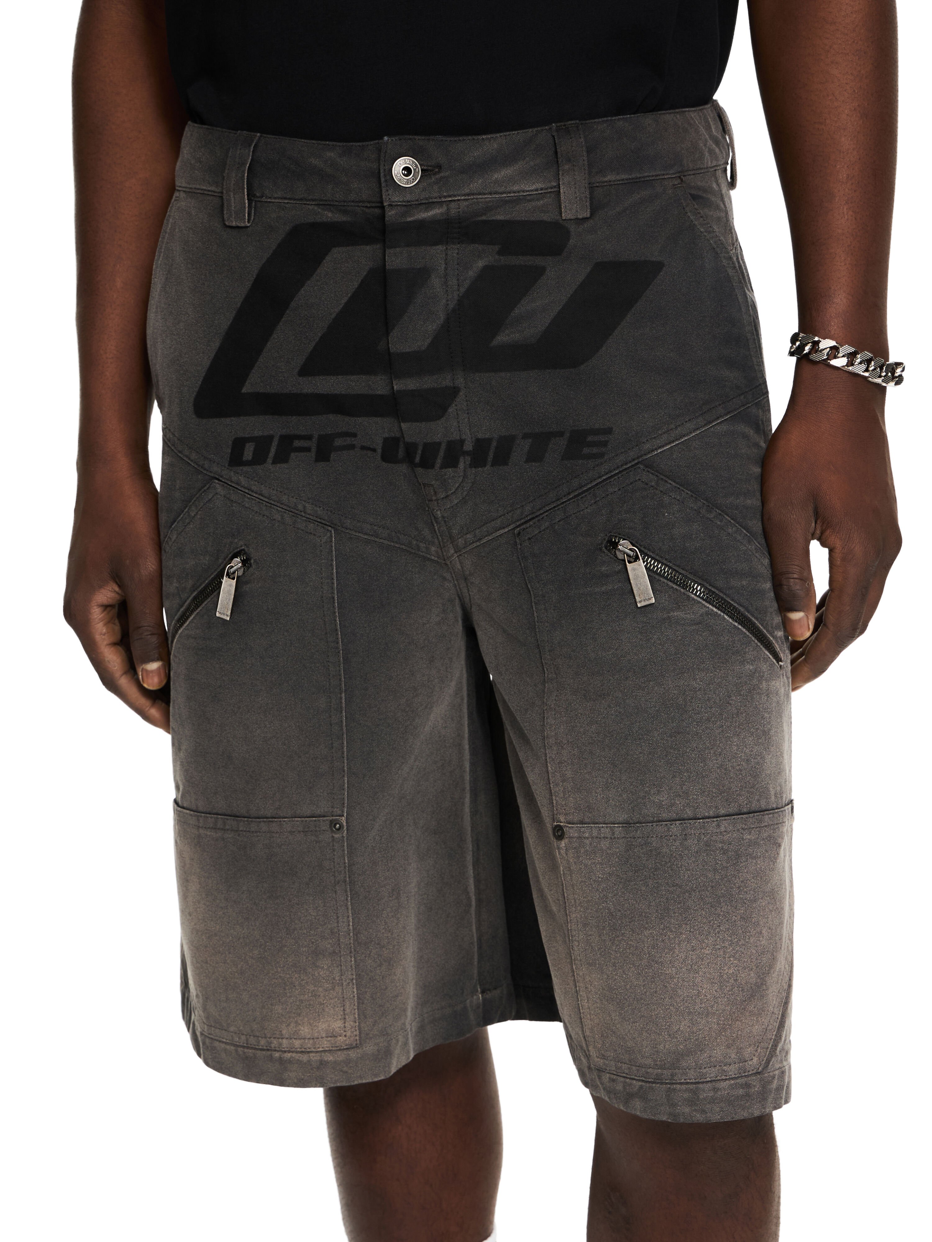 OFF WHITE OWR Gradient Carpenter Shorts BLACK 44XCS005S26F001