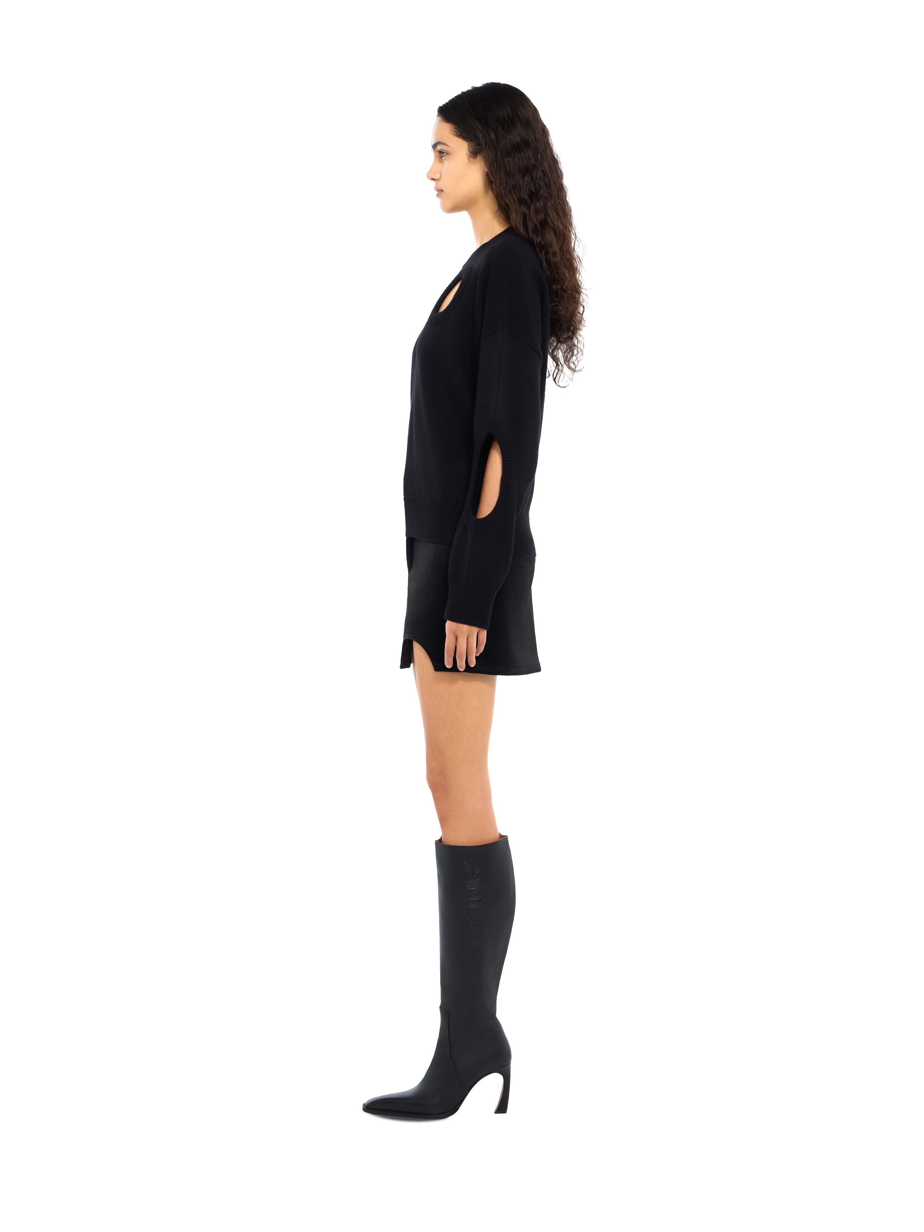 Meteor Cropped Knit Sweater OFF WHITE Meteor Cropped Knit Sweater Black-White 2FE00527T