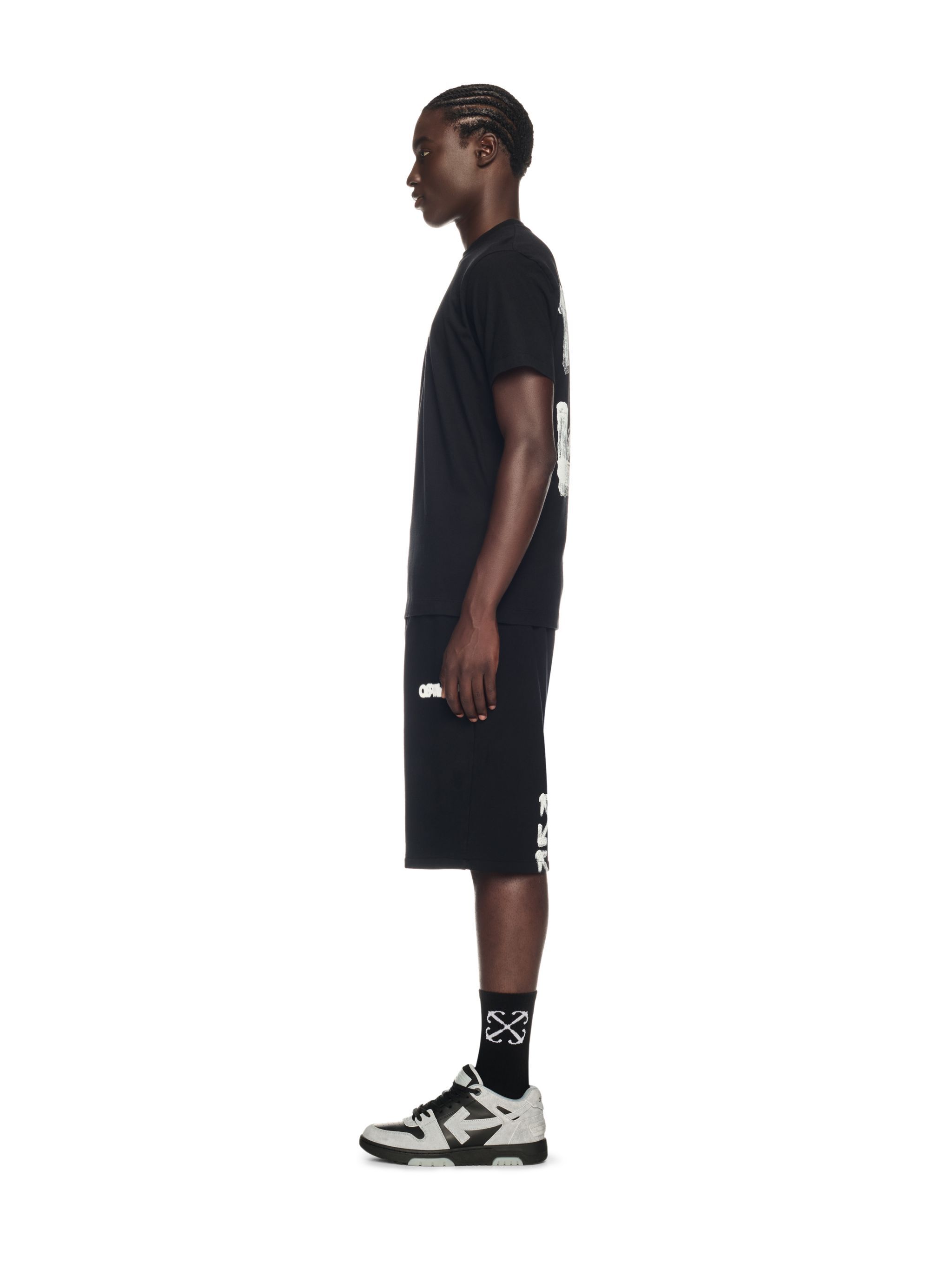 OFF WHITE Black Spray Arrow Sweat Shorts BLACK OMCI013S25FLE003