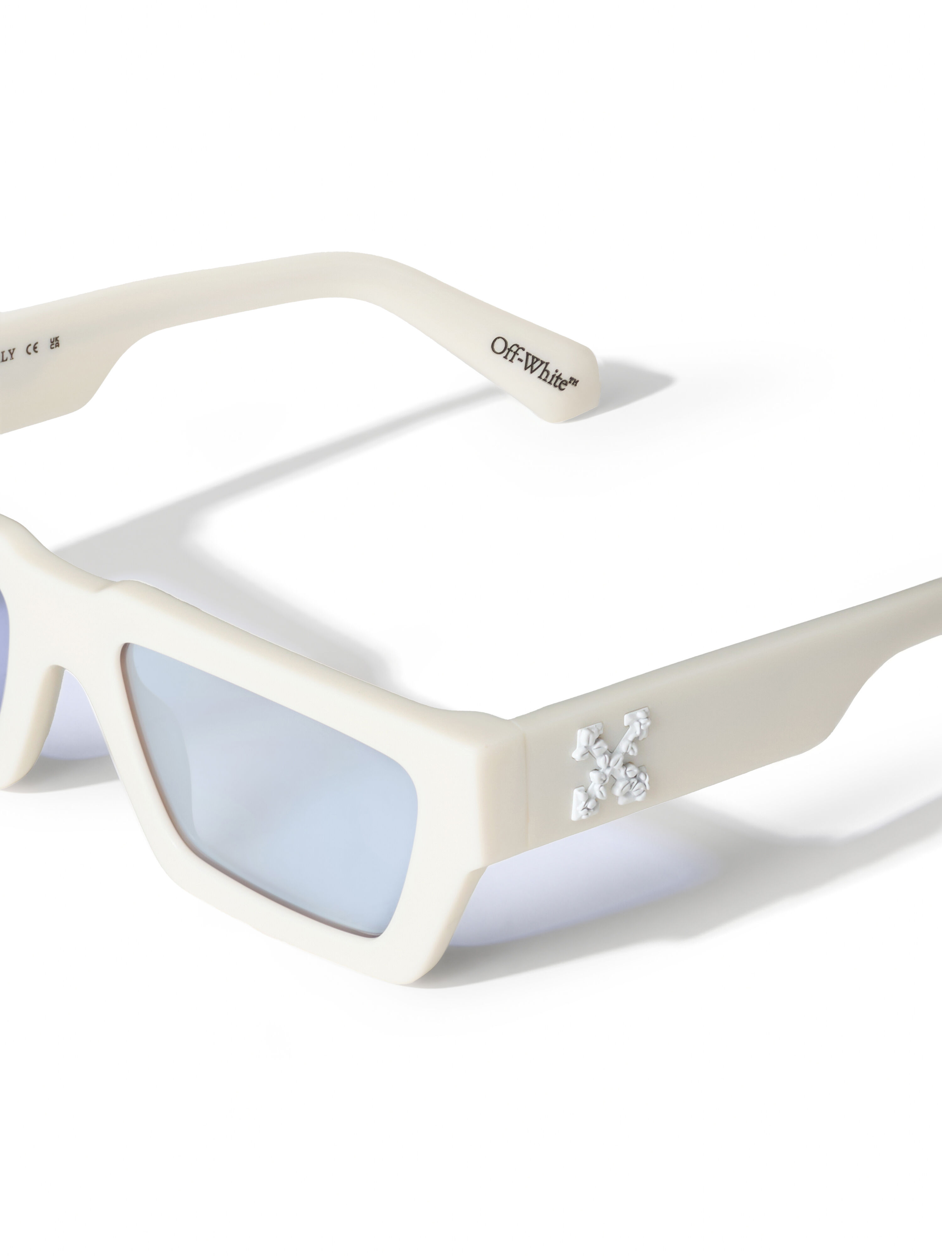 Manchester Blue Lens Sunglasses OFF WHITE Manchester Blue Lens Sunglasses Ivory OW106882454