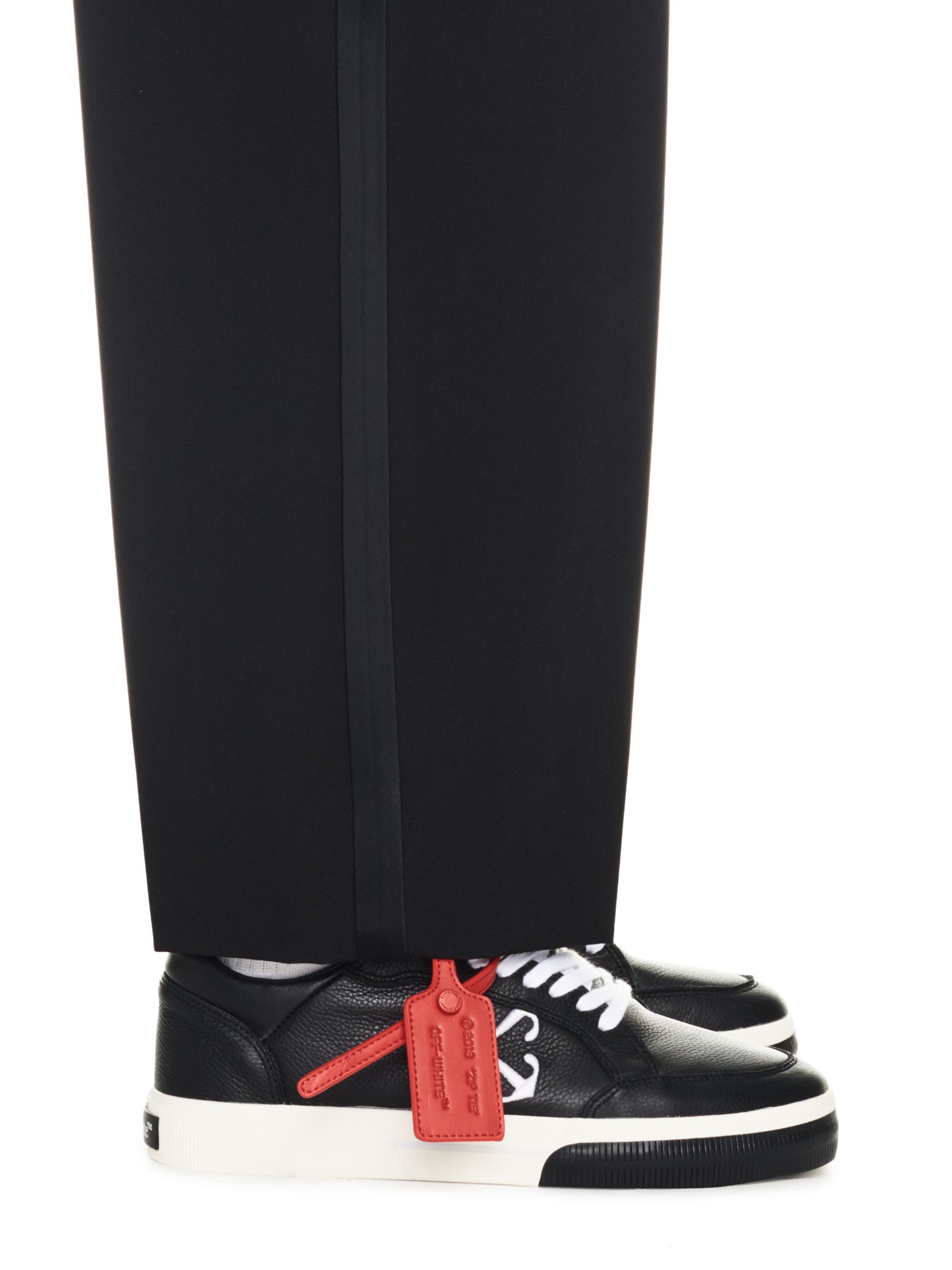 OFF WHITE New Low Vulcanized Leather BLACK OMIA293C99LEA001