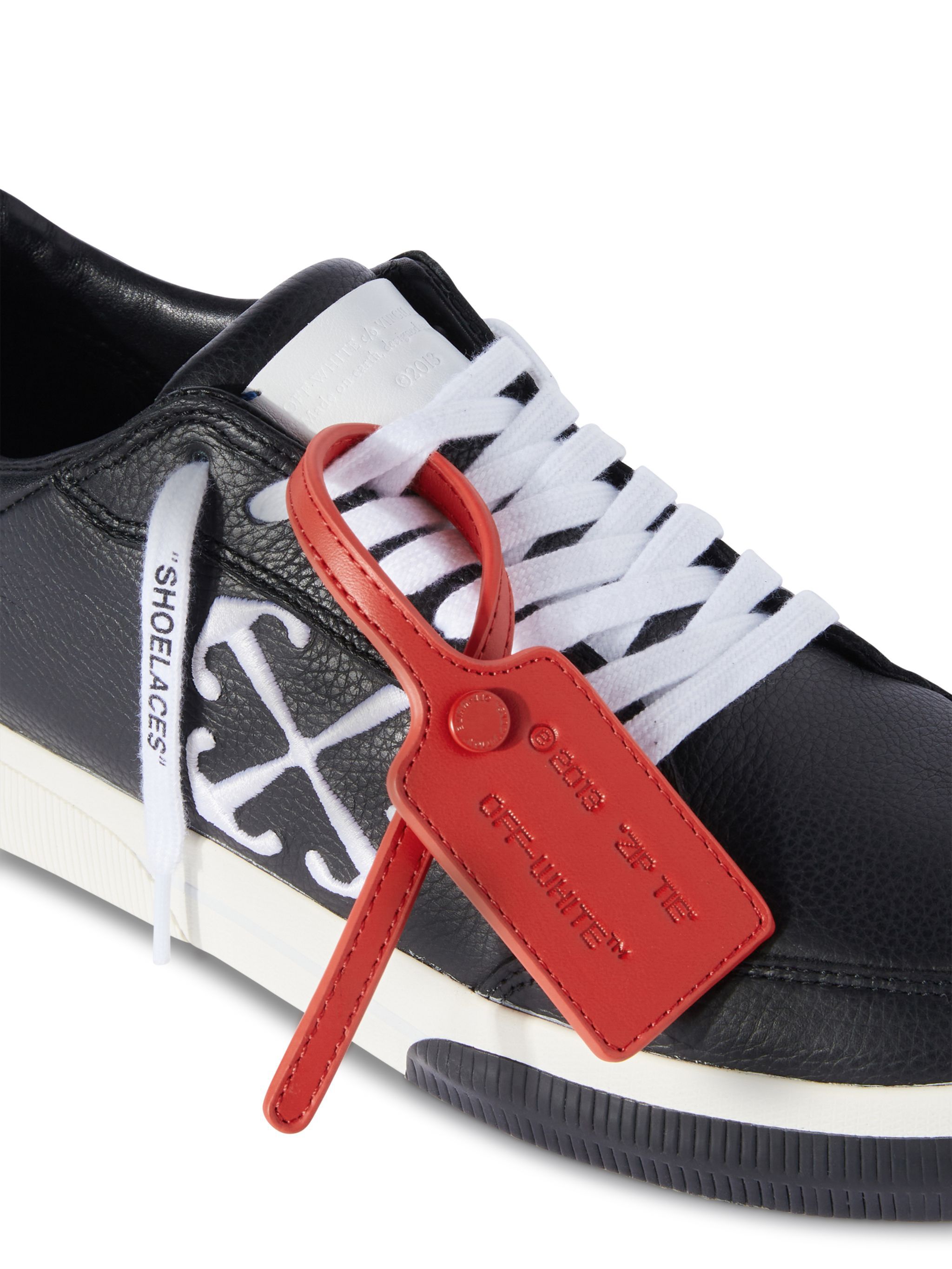 OFF WHITE New Low Vulcanized Leather BLACK OMIA293C99LEA001