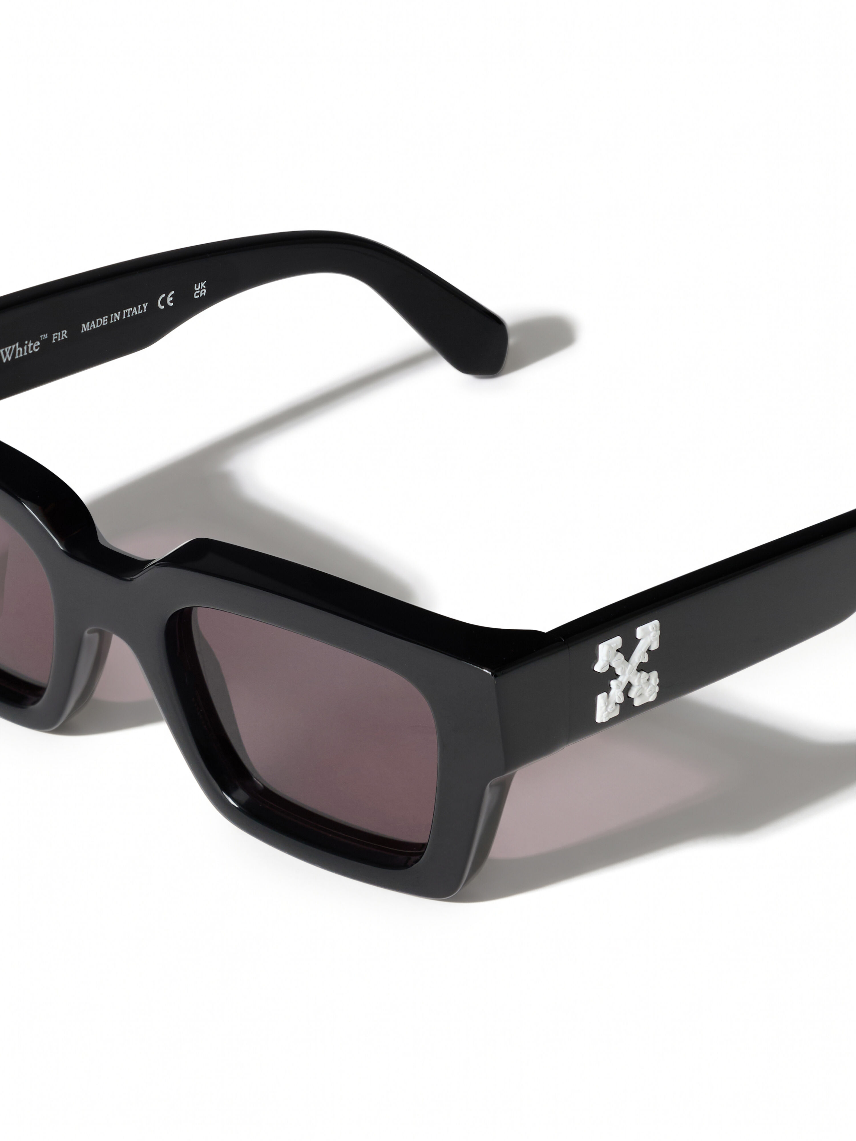 Virgil M Dark Grey Lens Sunglasses OFF WHITE Virgil M Dark Grey Lens Sunglasses Shiny Black OW1022100750