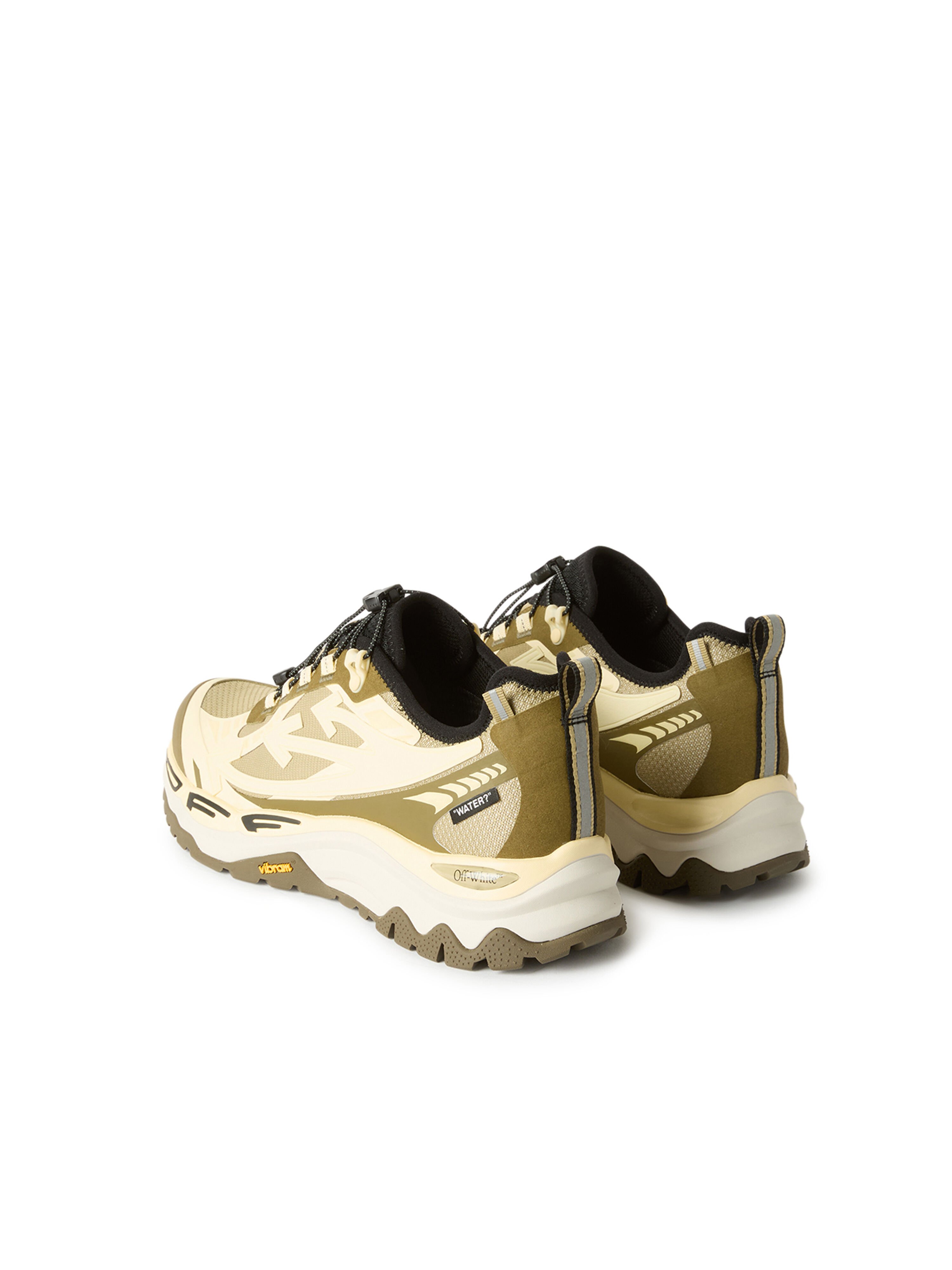 Be Right Back Trail Low Sneakers OFF WHITE Be Right Back Trail Low Sneakers MILITARY GREEN/LT GREEN OF05800310