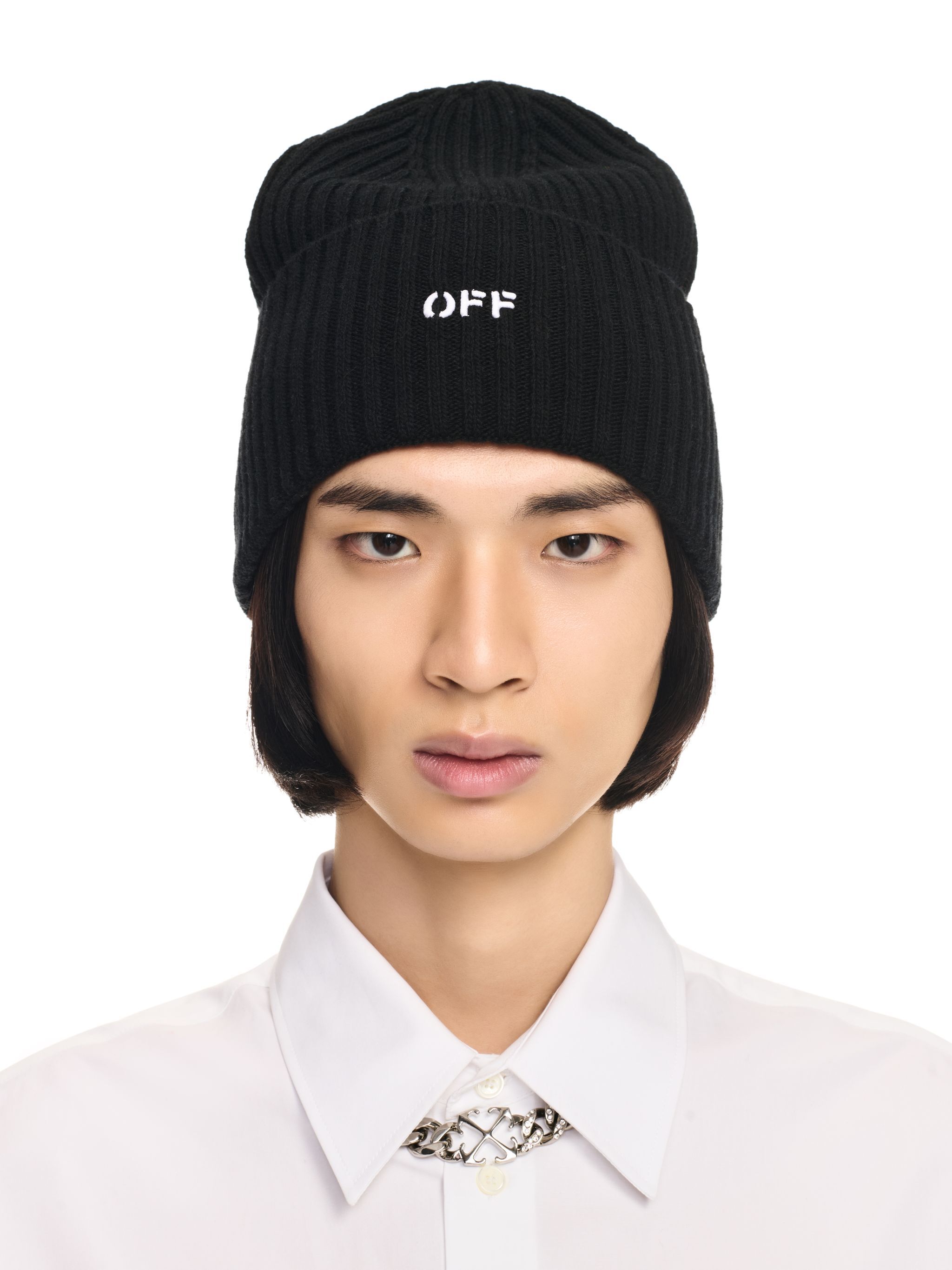 OFF WHITE Offstamp Loose Knit Beanie BLACK OMLC030C99KNI002