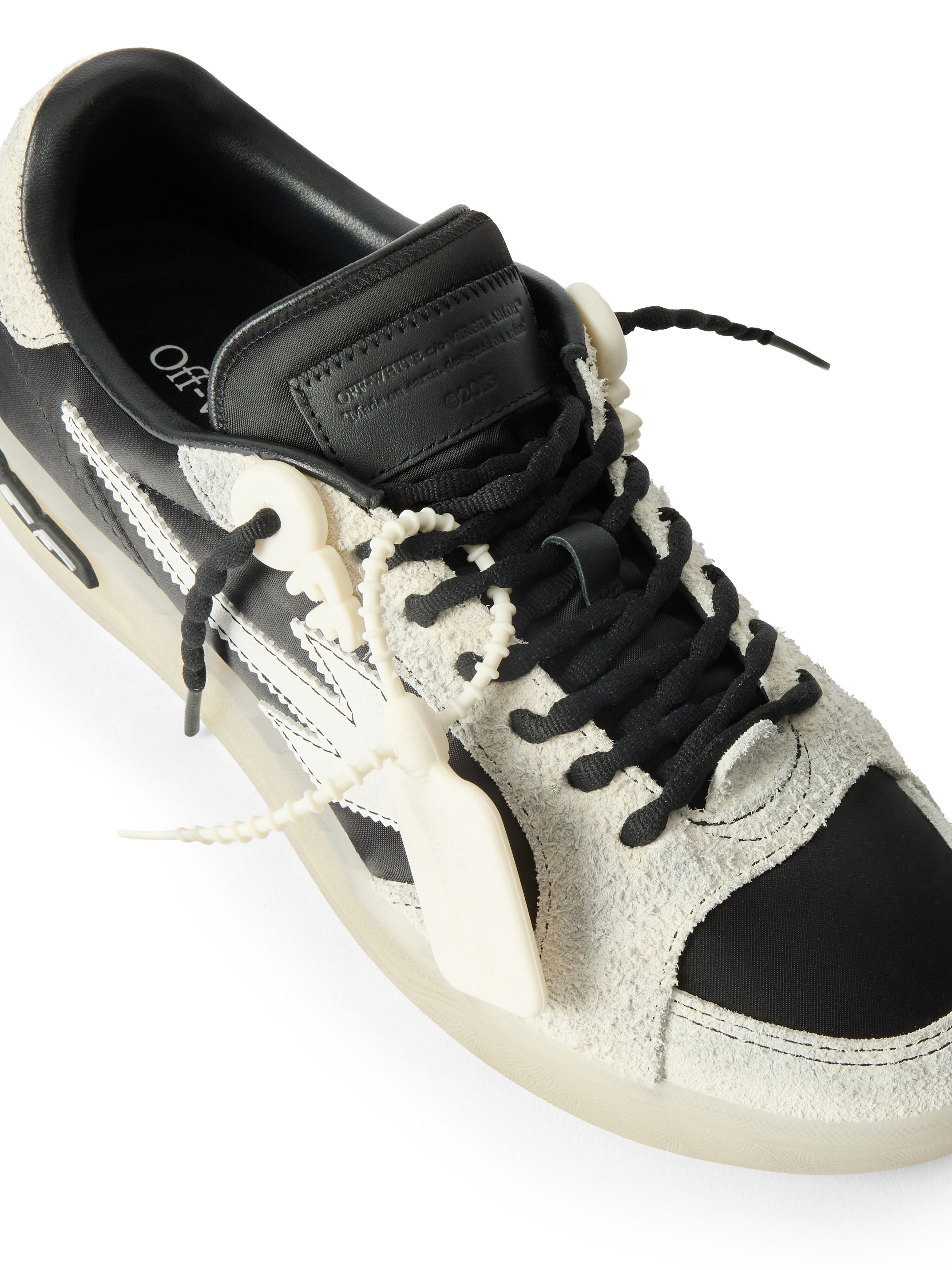 End Of Play Sneakers OFF WHITE End Of Play Sneakers BLACK/WHITE OF05968001