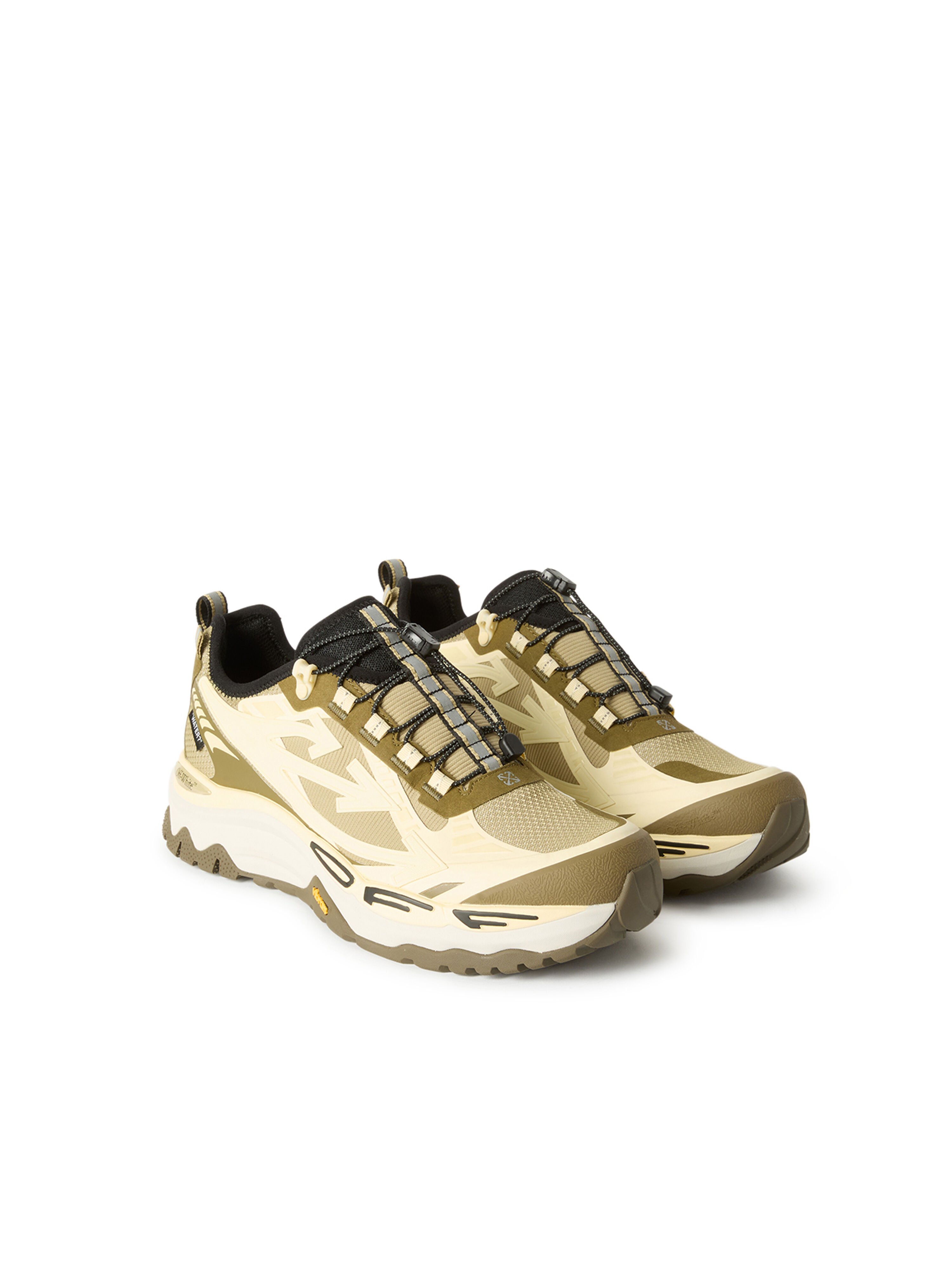 Be Right Back Trail Low Sneakers OFF WHITE Be Right Back Trail Low Sneakers MILITARY GREEN/LT GREEN OF05800310