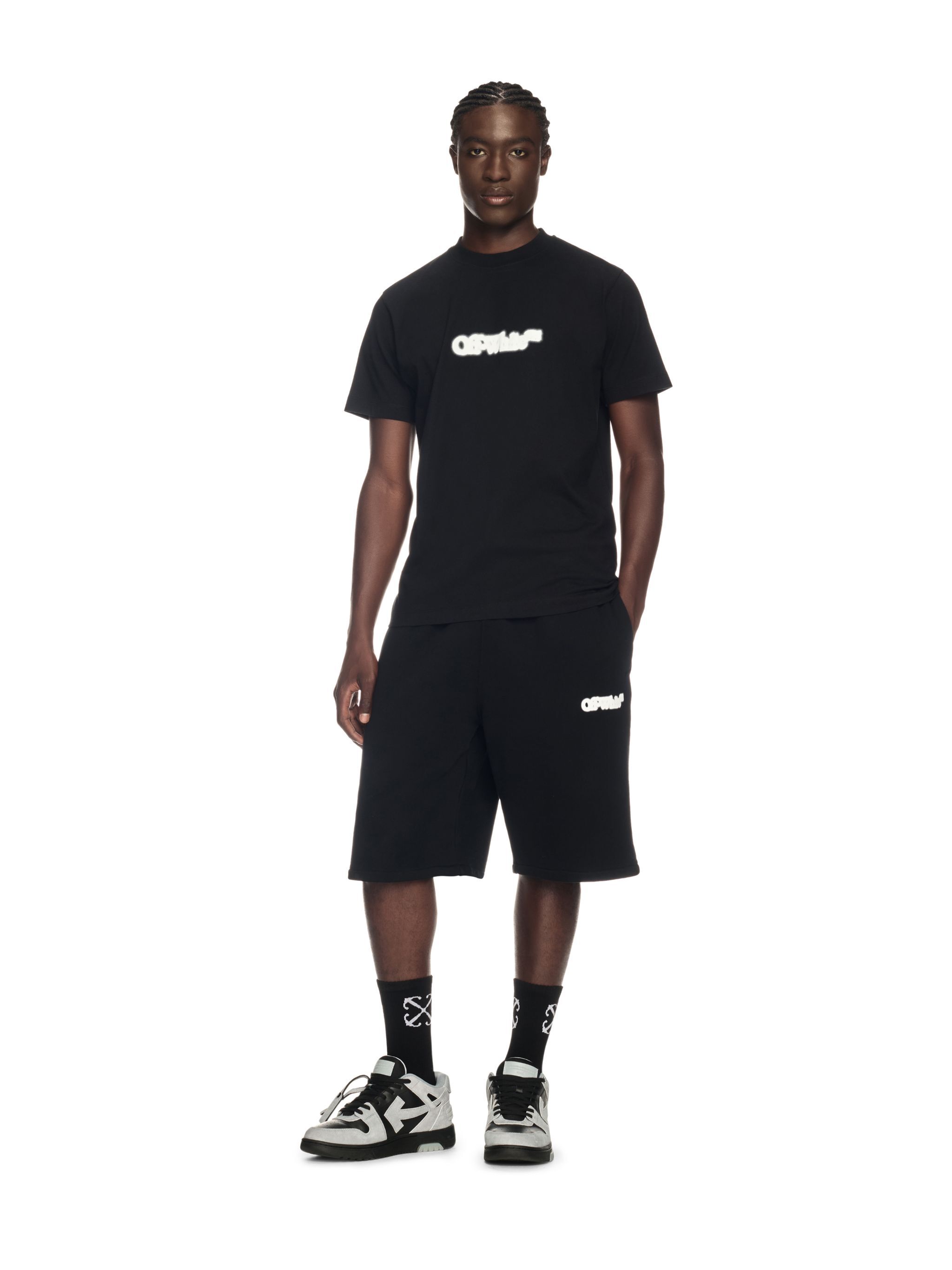 OFF WHITE Black Spray Arrow Sweat Shorts BLACK OMCI013S25FLE003