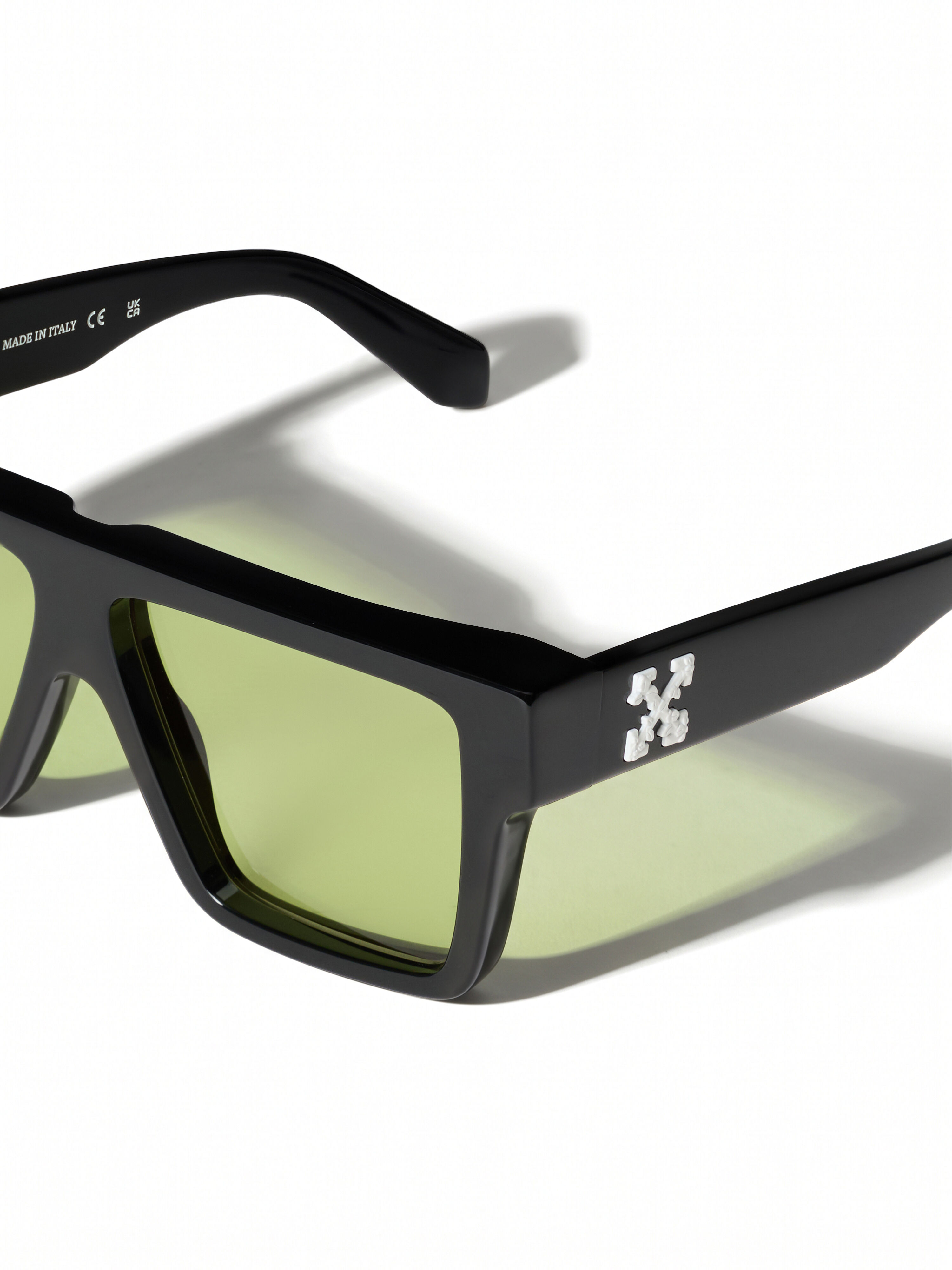 Berkeley Light Green Lens Sunglasses OFF WHITE Berkeley Light Green Lens Sunglasses SHINY DARK HAVANA OW1052105057
