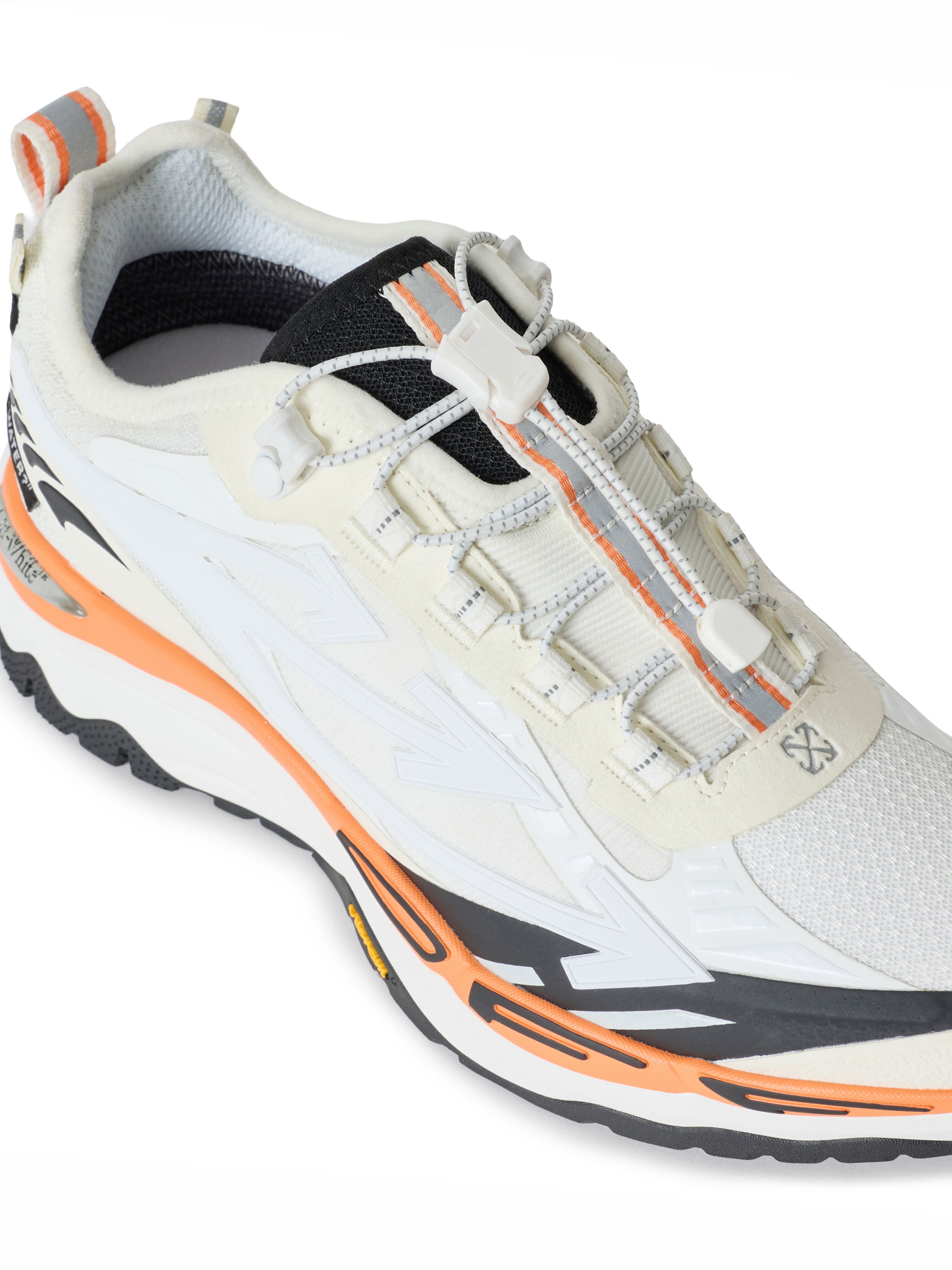 Be Right Back Trail Low Sneakers OFF WHITE Be Right Back Trail Low Sneakers GREY/WHITE OF05800025
