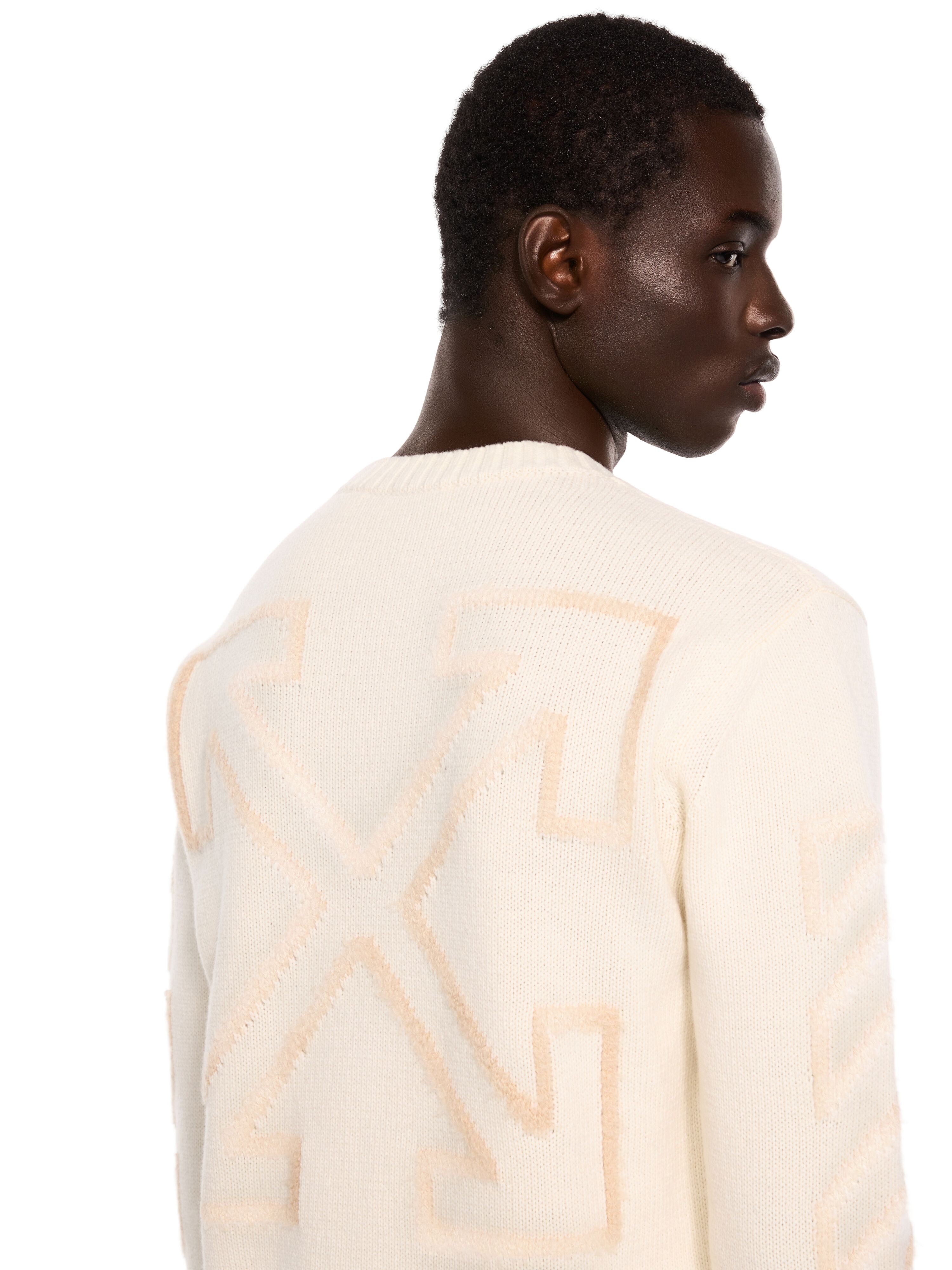 Diagonal Arrow Fuzzy Knit Crewneck OFF WHITE Diagonal Arrow Fuzzy Knit Crewneck CREAM 44MHE087F26K001