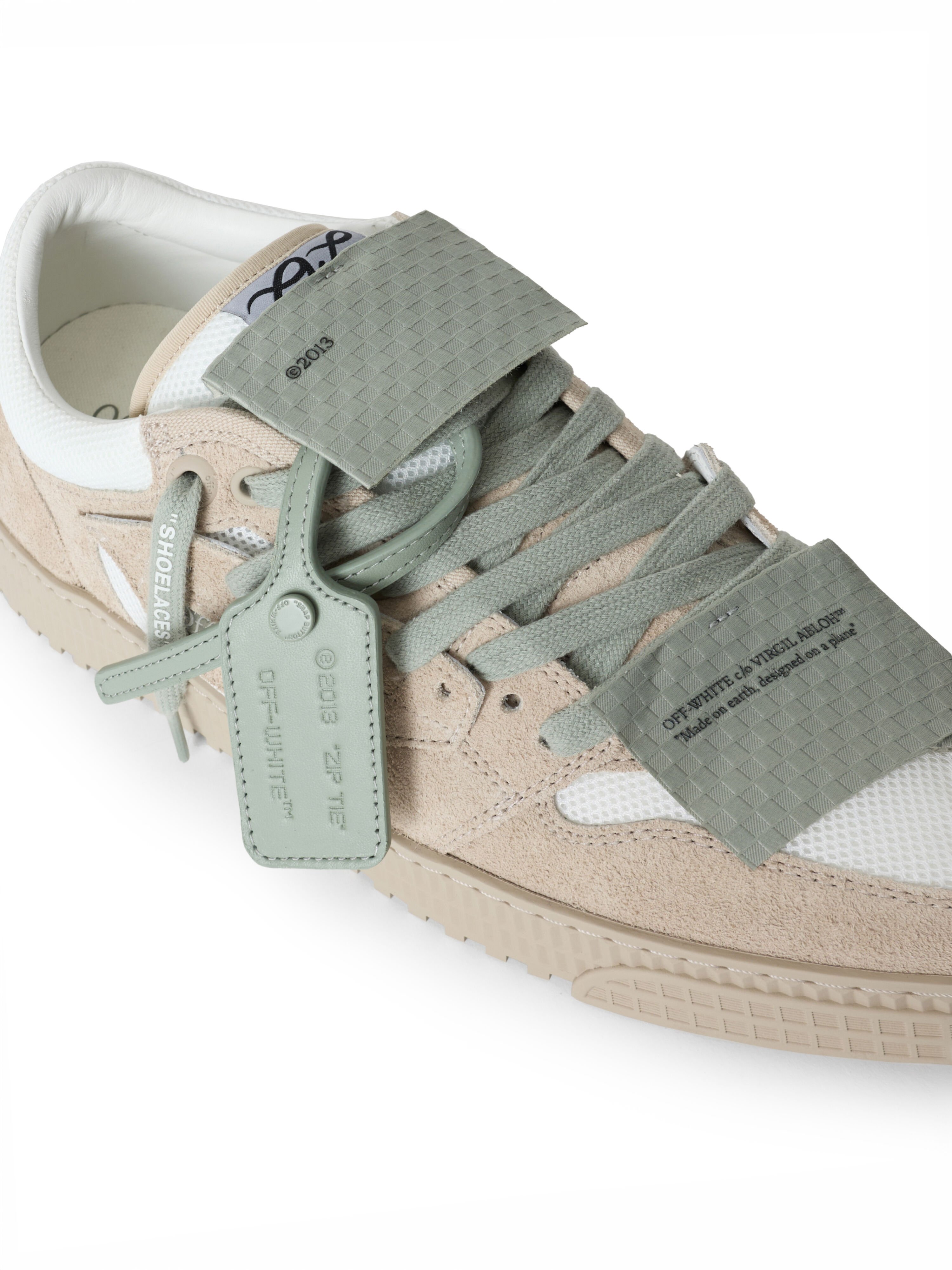 OFF WHITE Low Top 3.0 Off Court Sneaker WHITE/BEIGE OF05779101