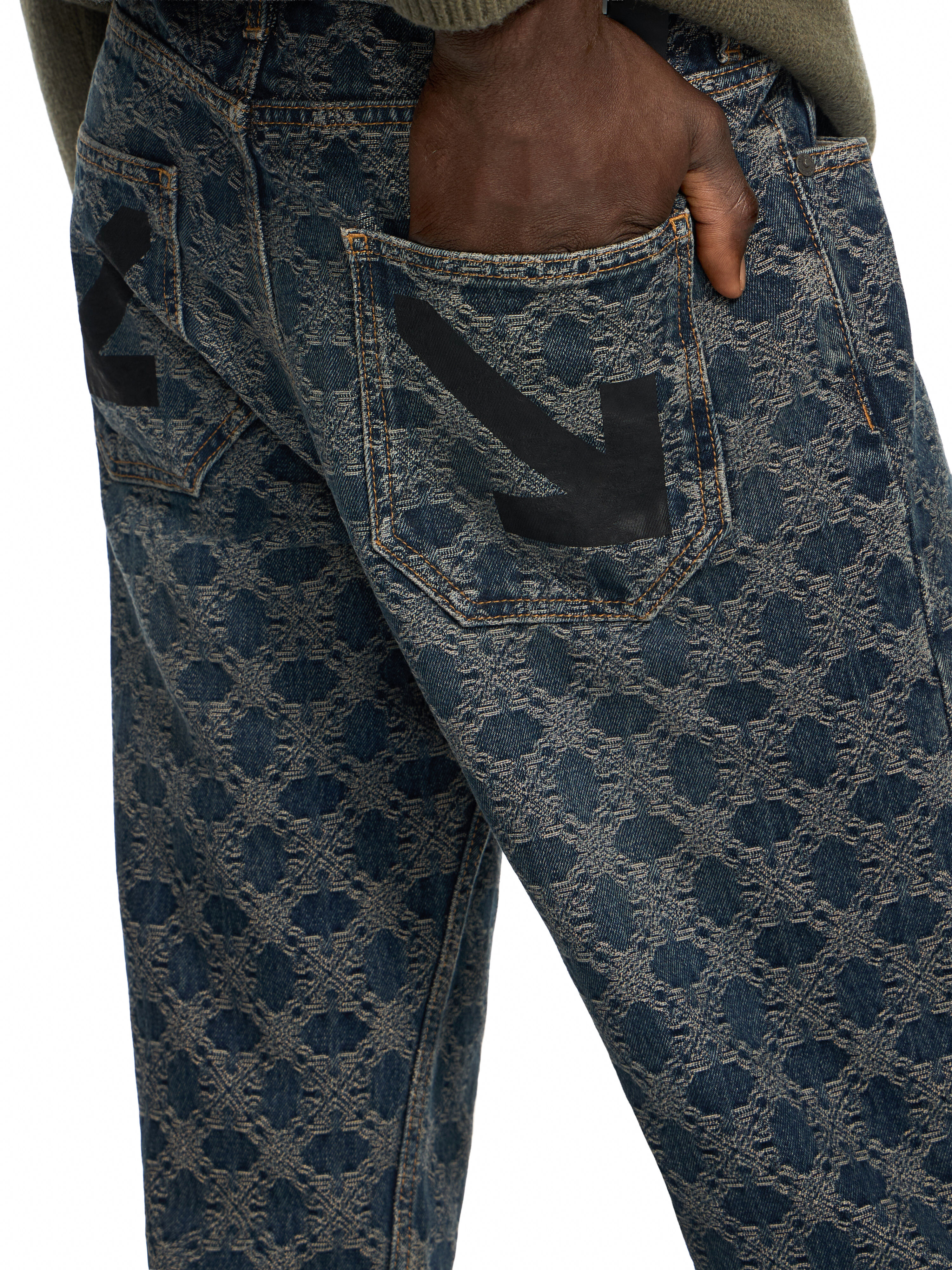 OFF WHITE Arrow Monogram Slim Jeans DIRTY DARK BLUE 44MYA18JF26D00A