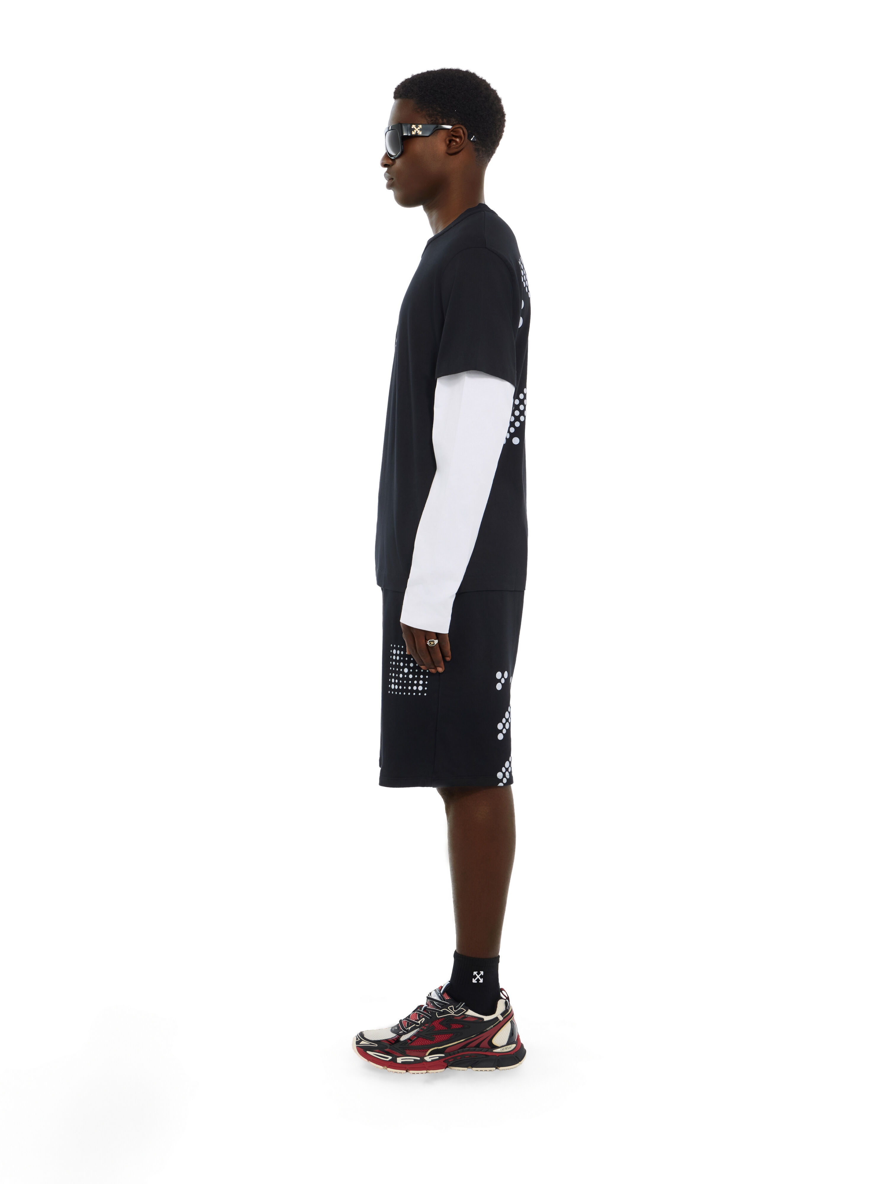Dotted Arrow Double Sleeve Regular Long Sleeve T-Shirt OFF WHITE Dotted Arrow Double Sleeve Regular Long Sleeve T-Shirt BLACK 44MAB09RG26J002