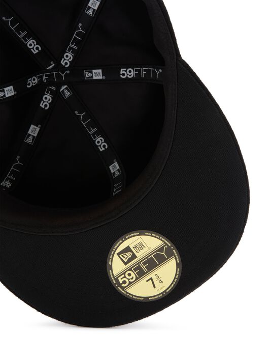 OFF WHITE Off-White C/O Ac Milan X New Era Devil Cap BLACK OMLB06FG24FAB001