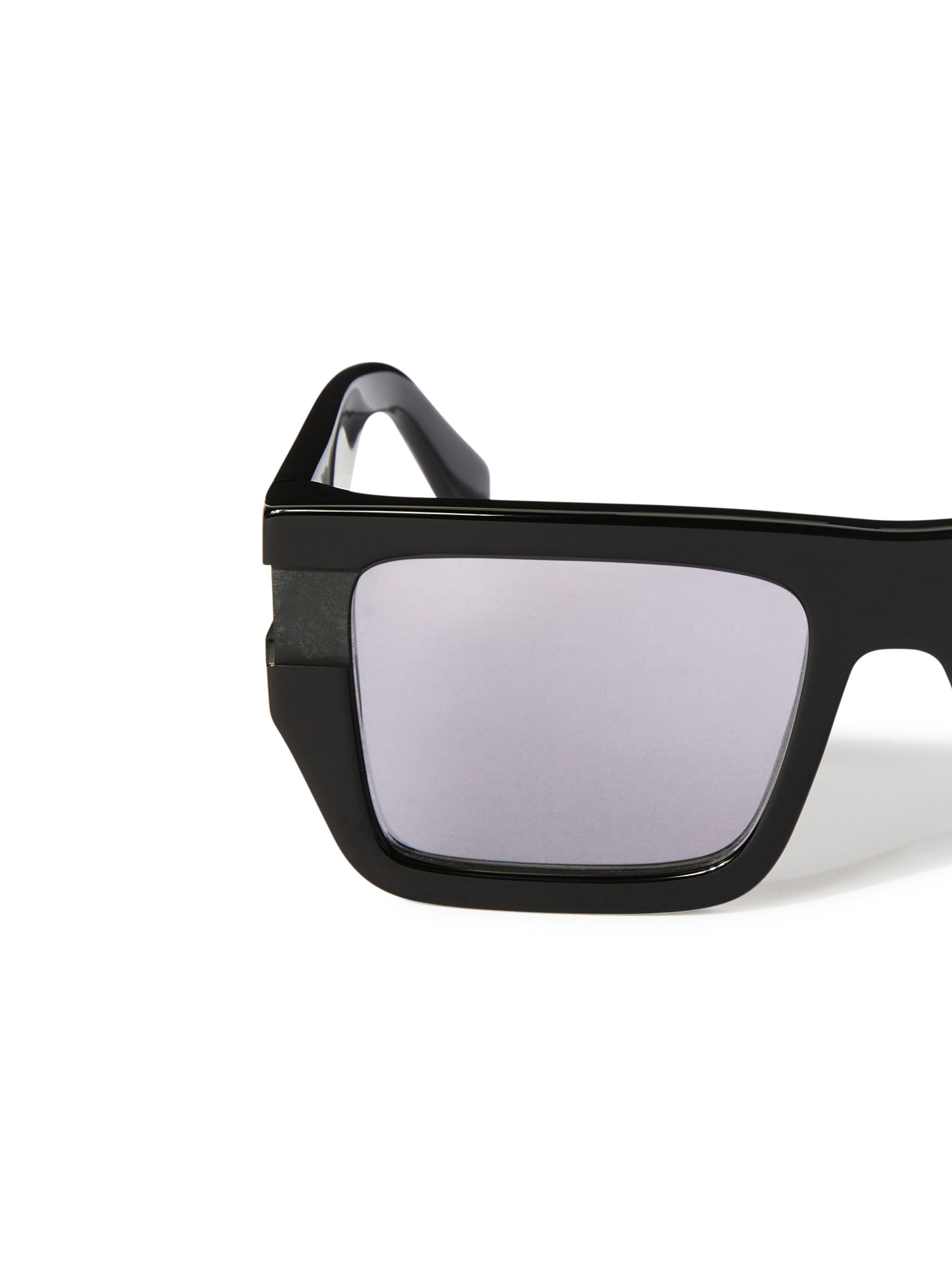 OFF WHITE Chester Sunglasses BLACK OERI149S25PLA001