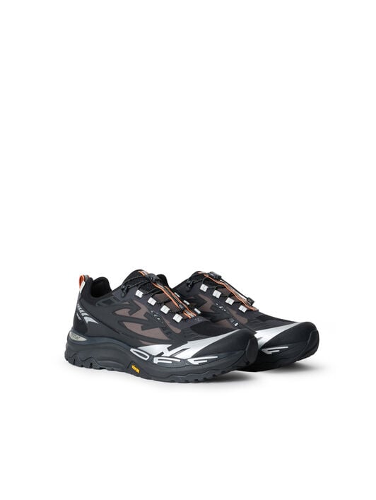 Be Right Back Trail Low Sneakers OFF WHITE Be Right Back Trail Low Sneakers BLACK OF05800001