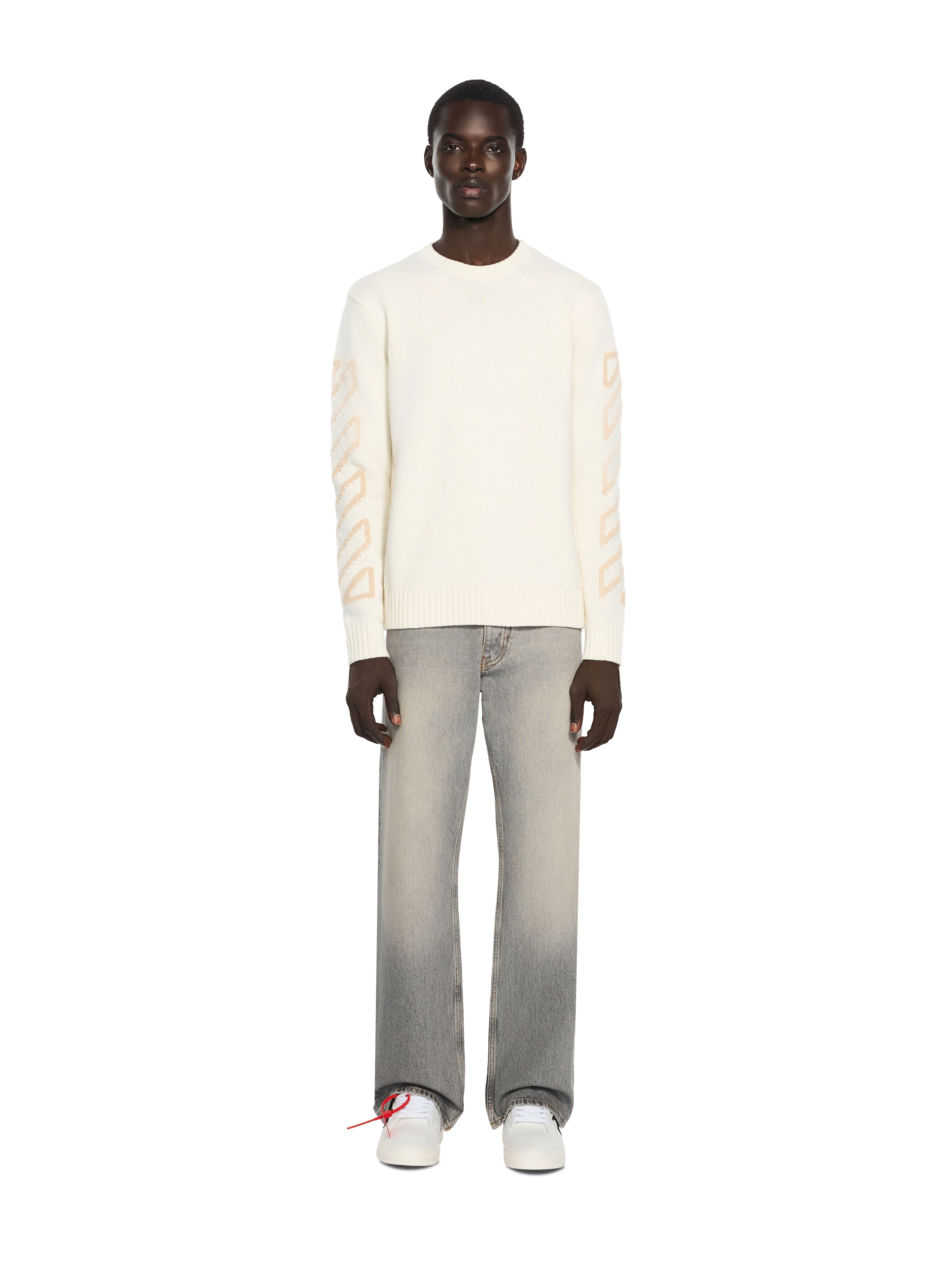 Diagonal Arrow Fuzzy Knit Crewneck OFF WHITE Diagonal Arrow Fuzzy Knit Crewneck CREAM 44MHE087F26K001