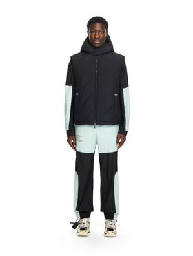 OFF WHITE Arrow Diagonal Puffer Vest BLACK 44XEX00FS26F001