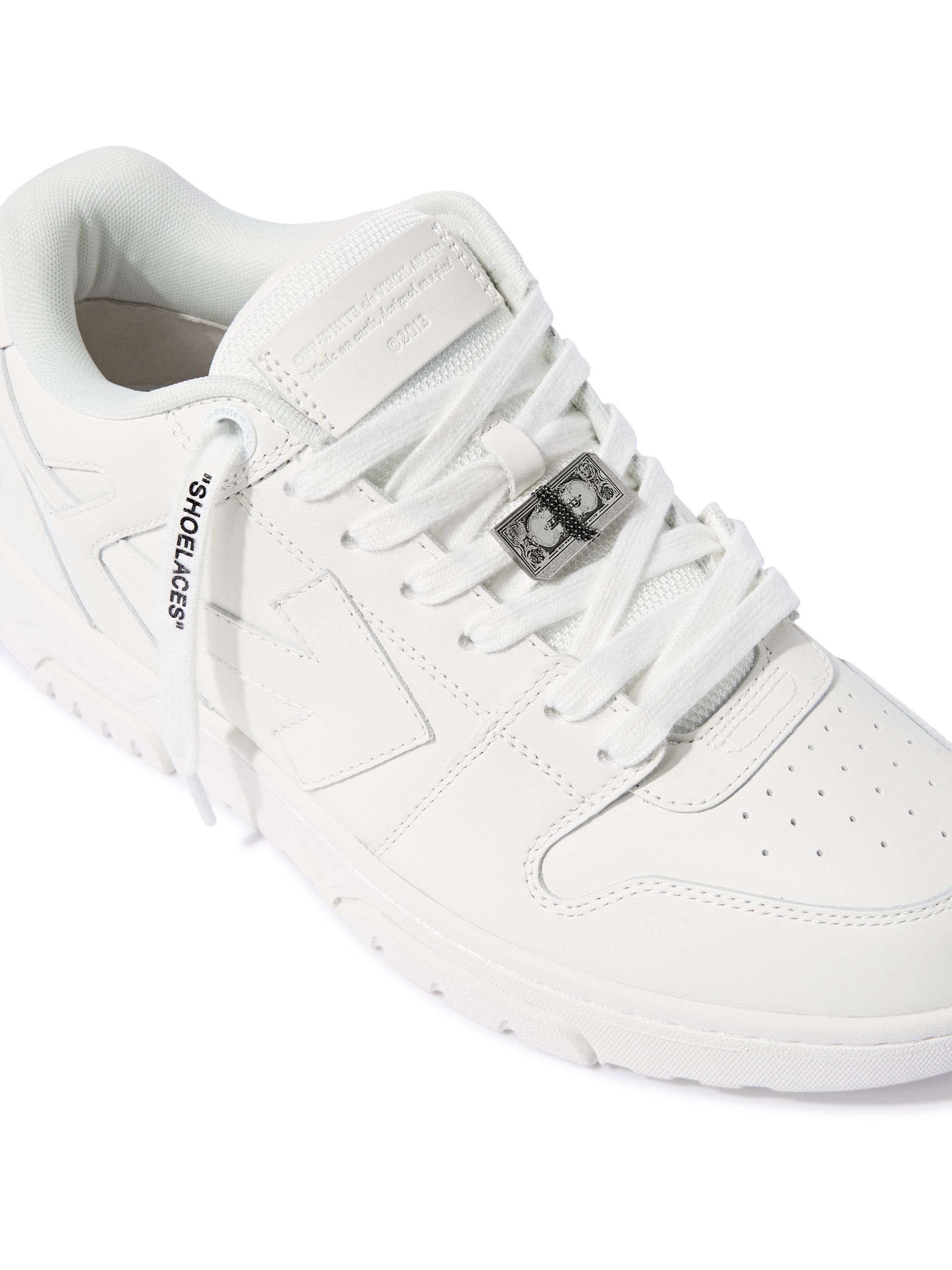 OFF WHITE Silver Dollar Dubrae Charm GREY OMZF001T25MET003