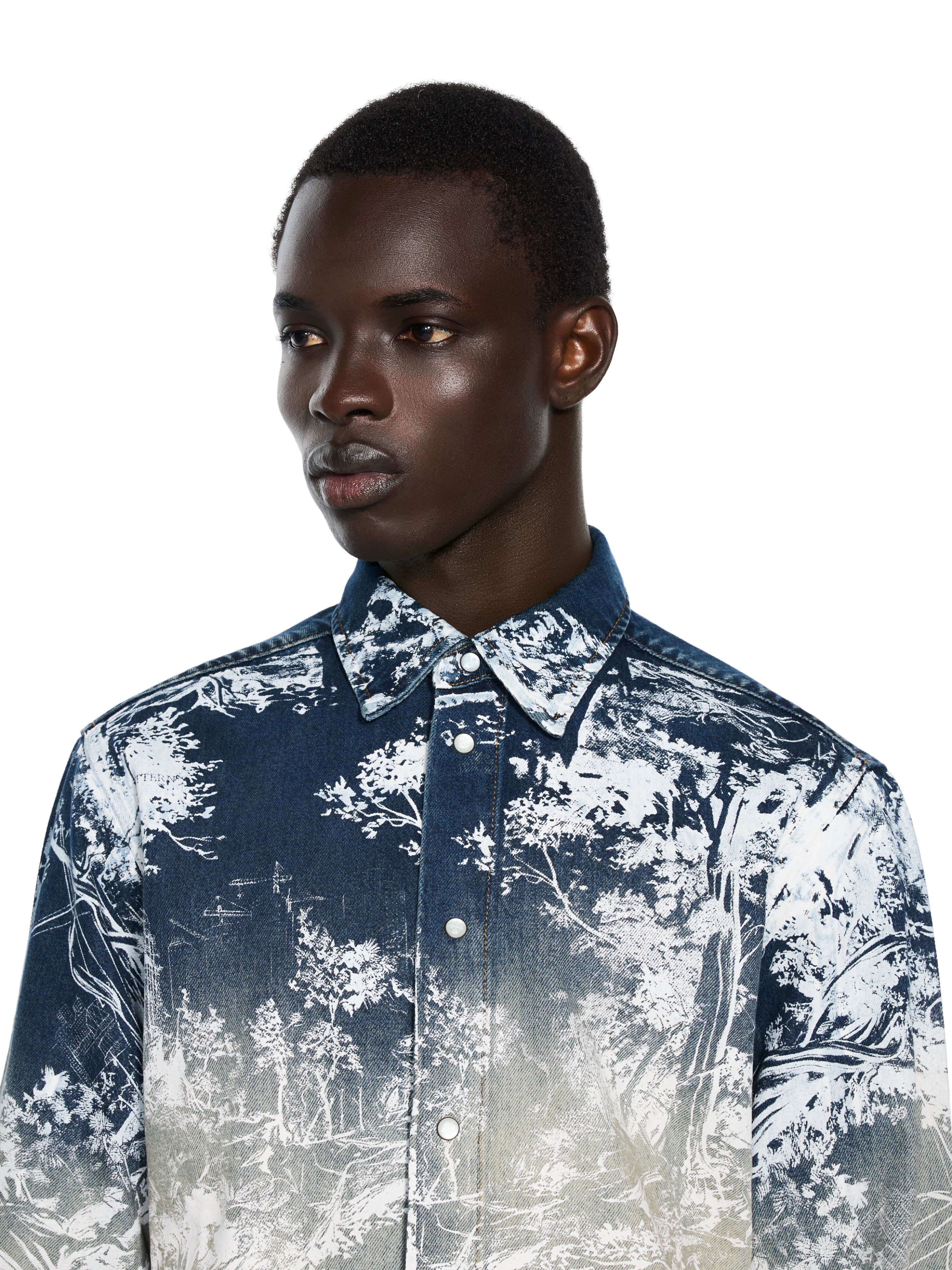 City Nature Regular Denim Shirt OFF WHITE City Nature Regular Denim Shirt OMBRE BLEACH BLUE 44MYD05YF26D004