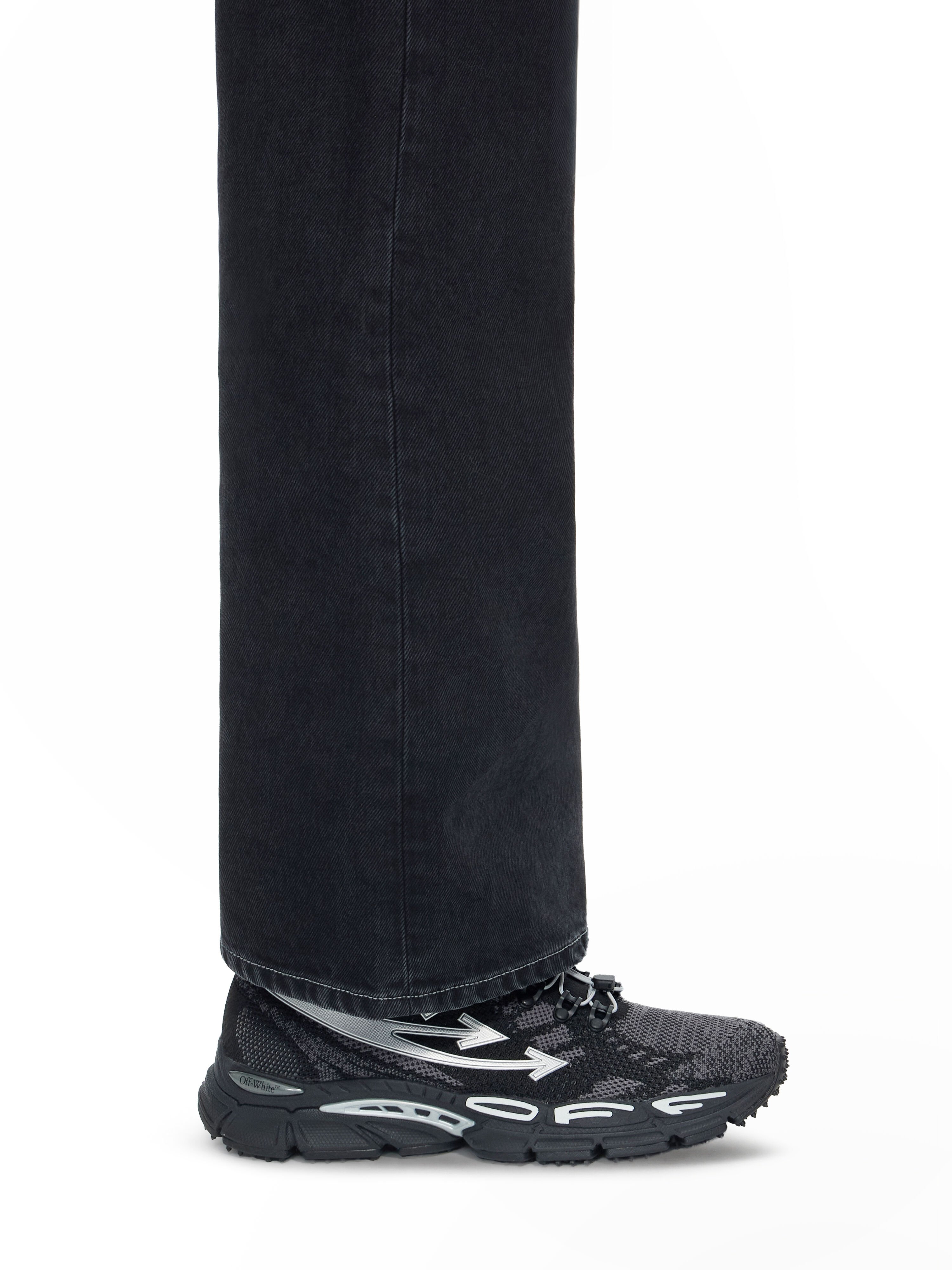 OFF WHITE Be Right Back Strick Sneaker BLACK/SILVER OF06207001