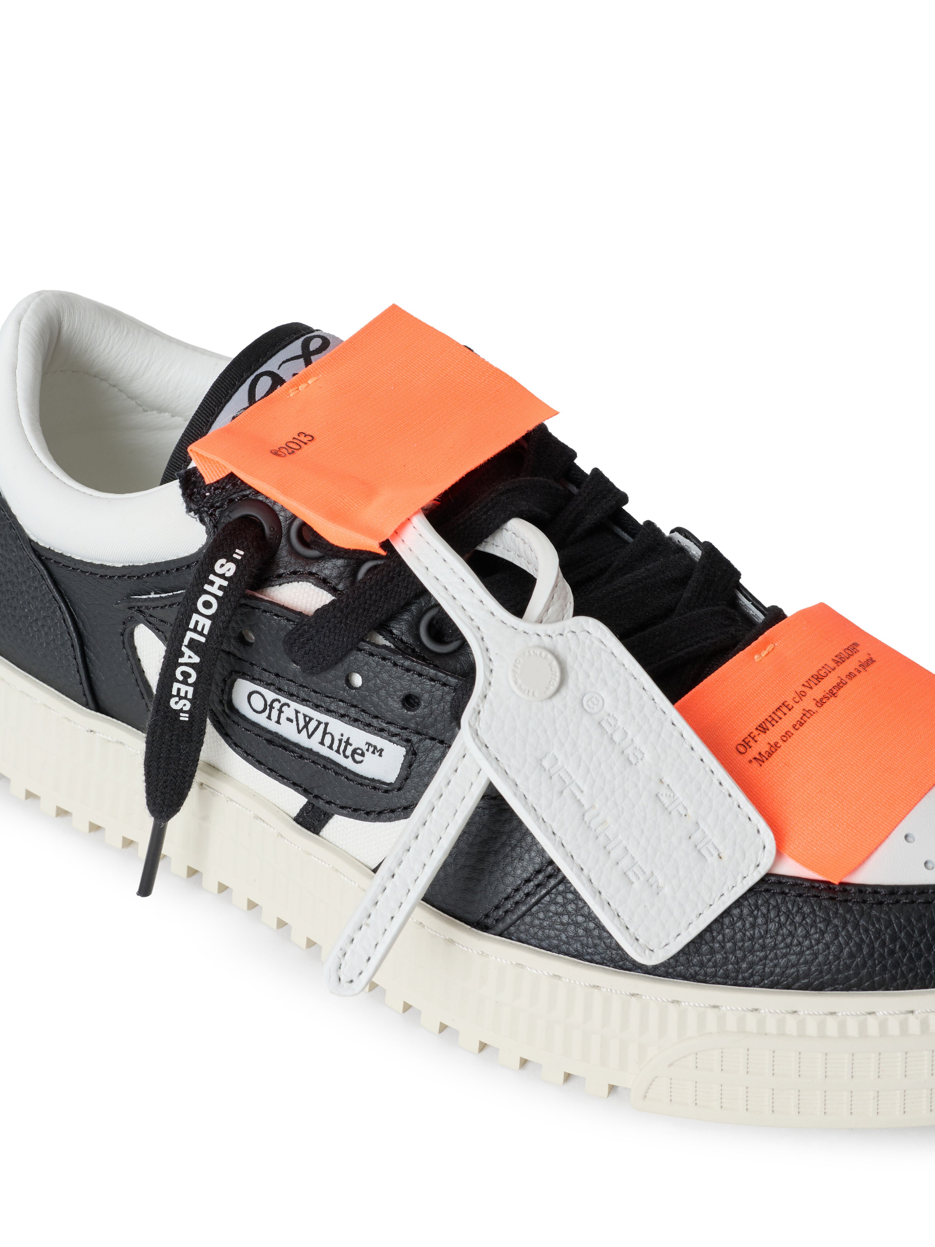 OFF WHITE Low Top 3.0 Off Court Sneakers WHITE/BLACK OF06206101