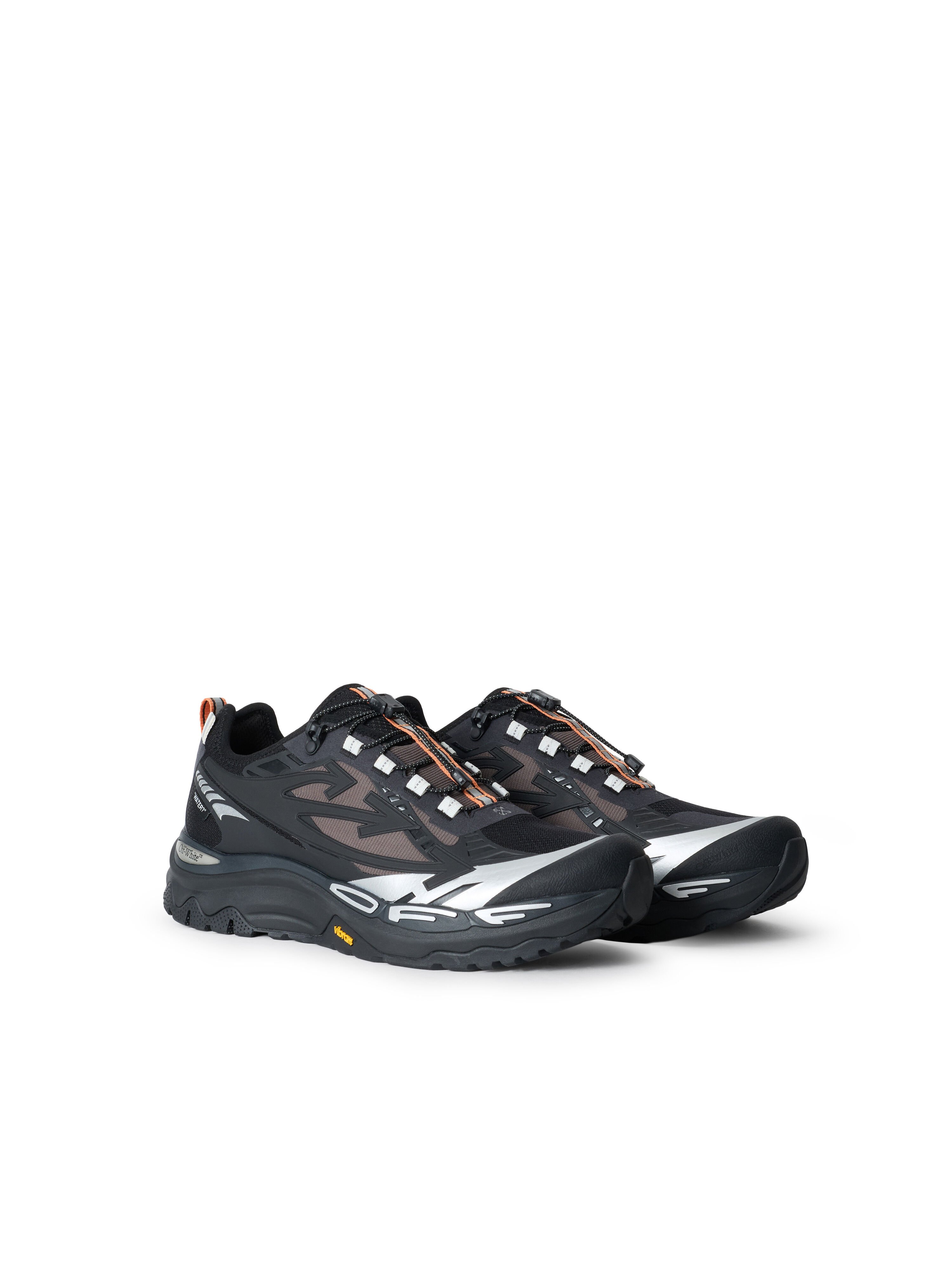 Be Right Back Trail Low Sneakers OFF WHITE Be Right Back Trail Low Sneakers BLACK OF05801001
