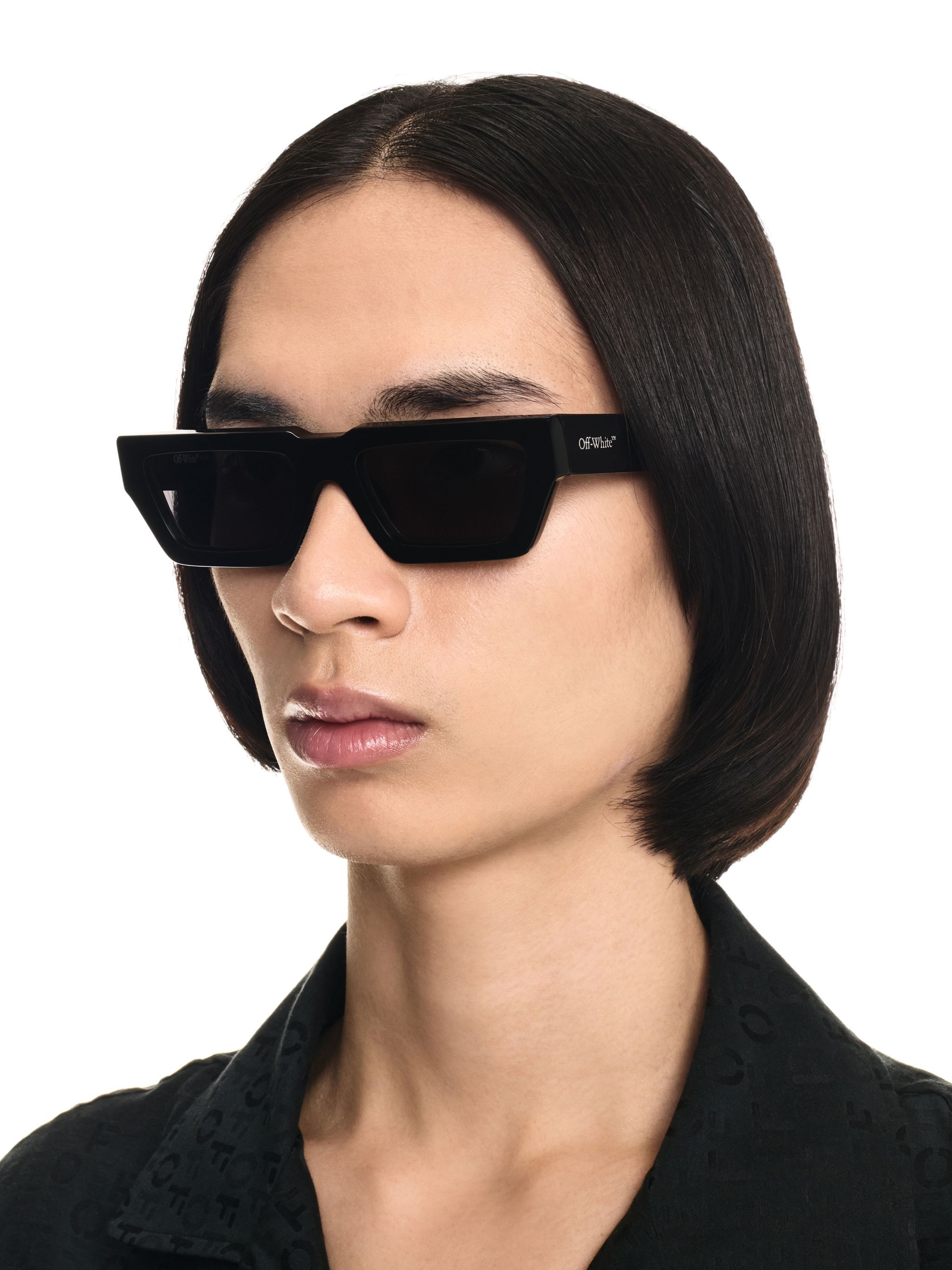 OFF WHITE Manchester Sunglasses BLACK OERI129C99PLA001
