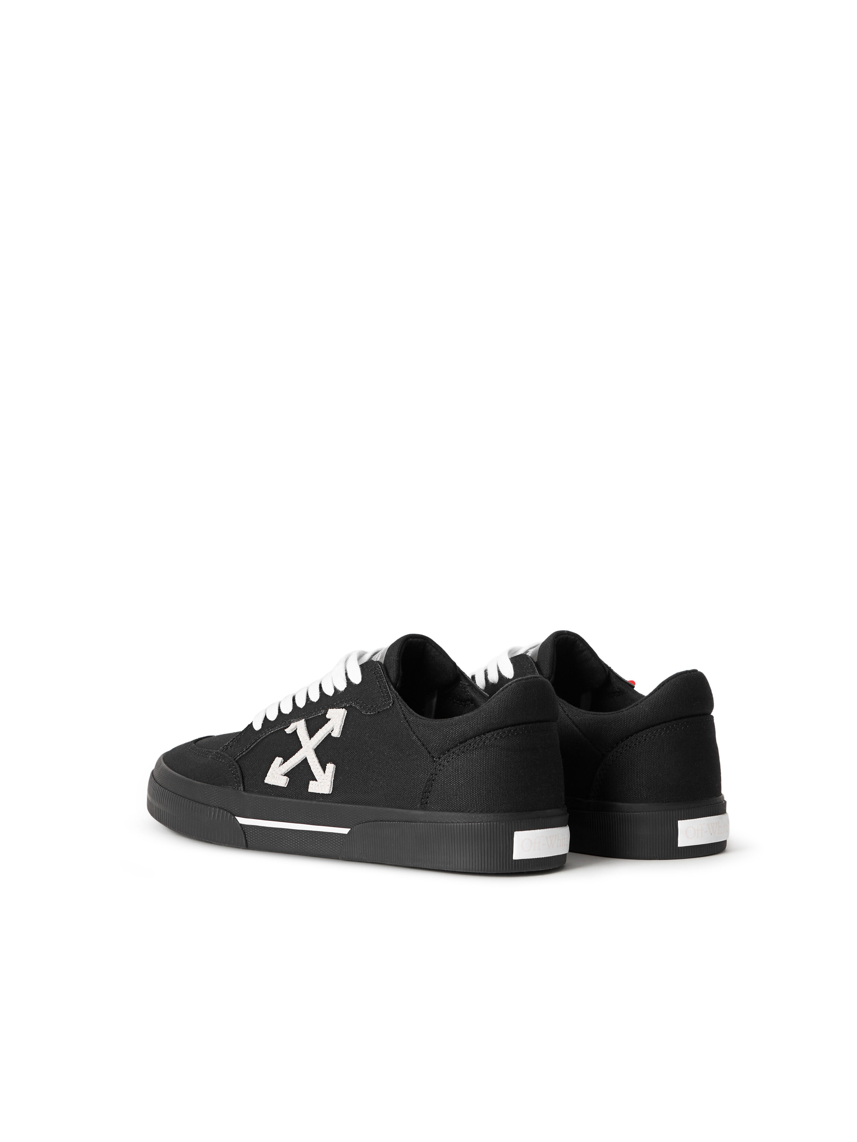 OFF WHITE Vulcanized Low Sneakers BLACK/WHITE OMIA293C99FAB003