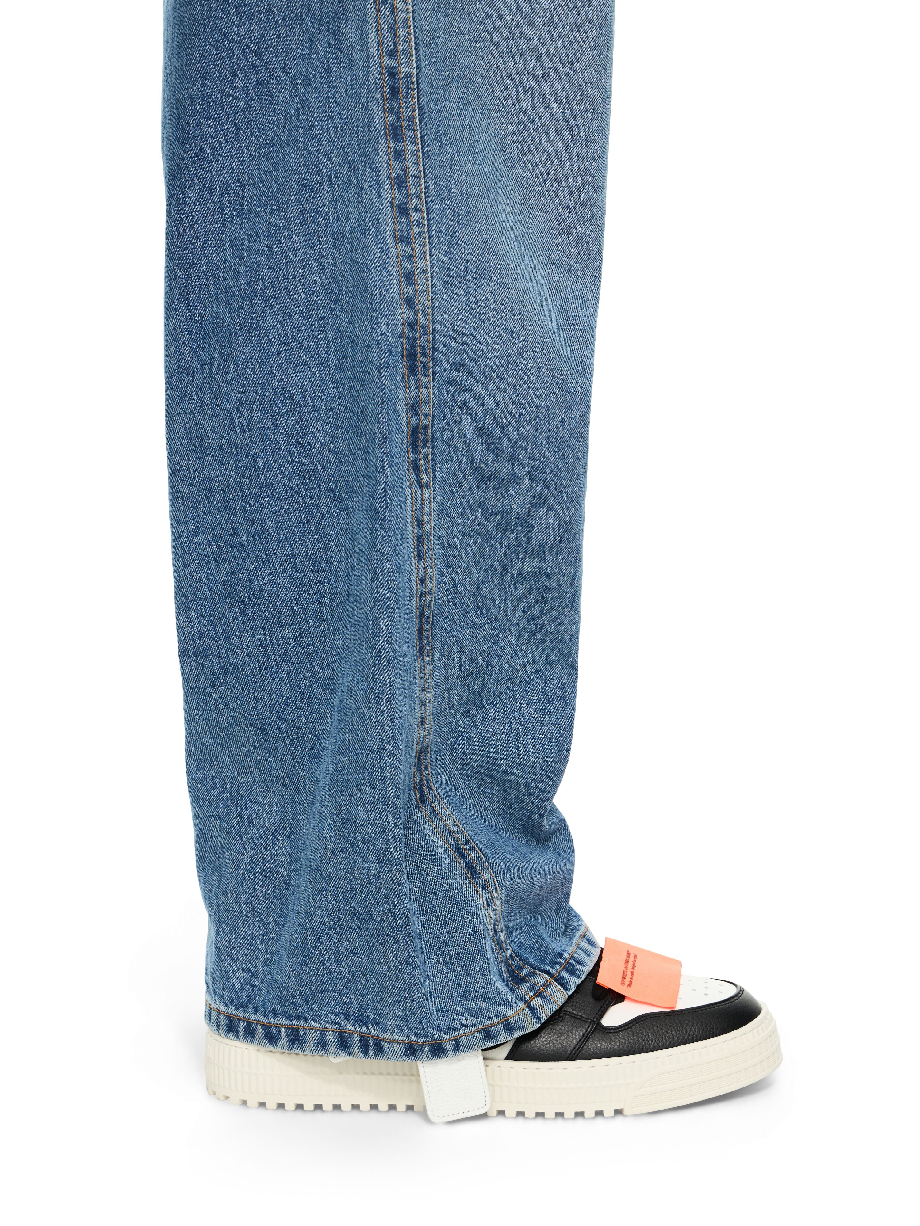 OFF WHITE 3.0 Court Low Top Sneakers WHITE/BLACK OMIA29KS26LEA001