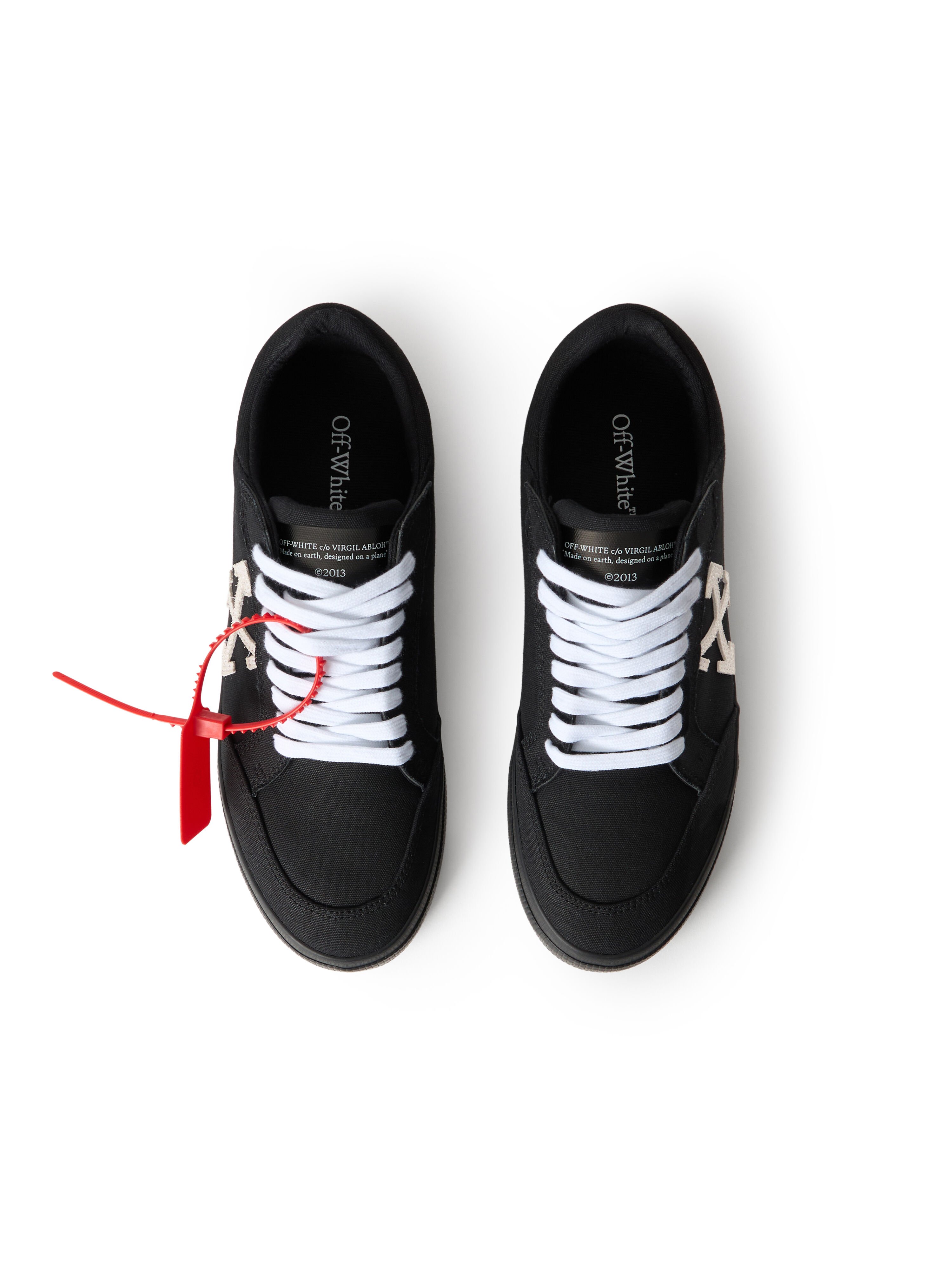OFF WHITE Vulcanized Low Sneakers BLACK/WHITE OMIA293C99FAB003