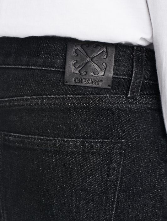 OFF WHITE Vintage Black Arrow Tapered Jeans BLACK OMYA175C99DEN001