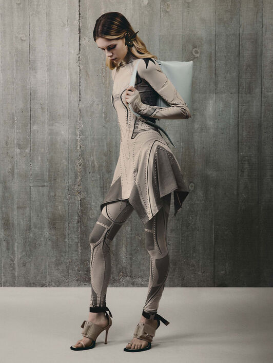 OFF WHITE Studs Seaml Race Dress SAND - BLACK OWVT02EW25KNI001