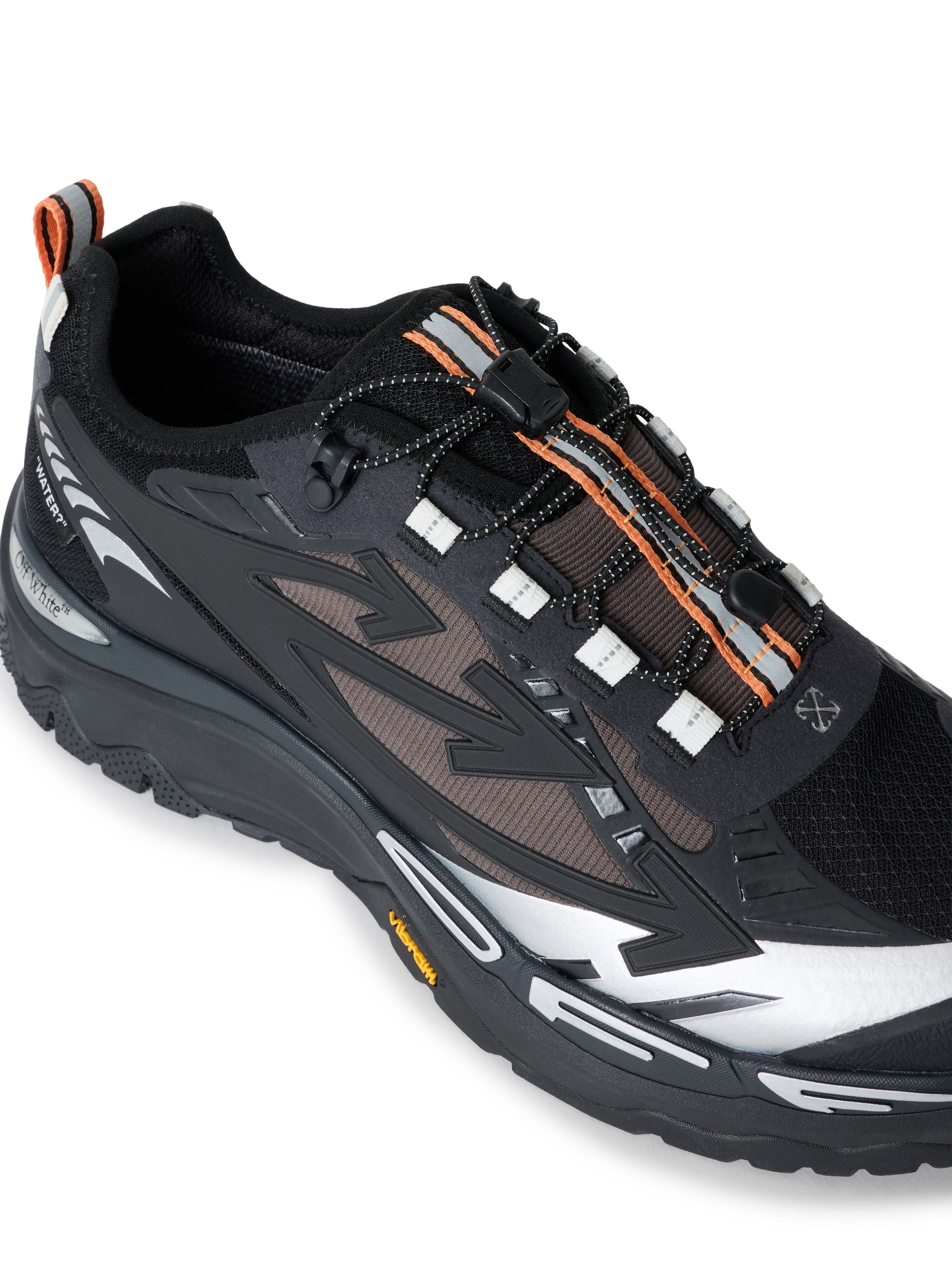 Be Right Back Trail Low Sneakers OFF WHITE Be Right Back Trail Low Sneakers BLACK OF05800001