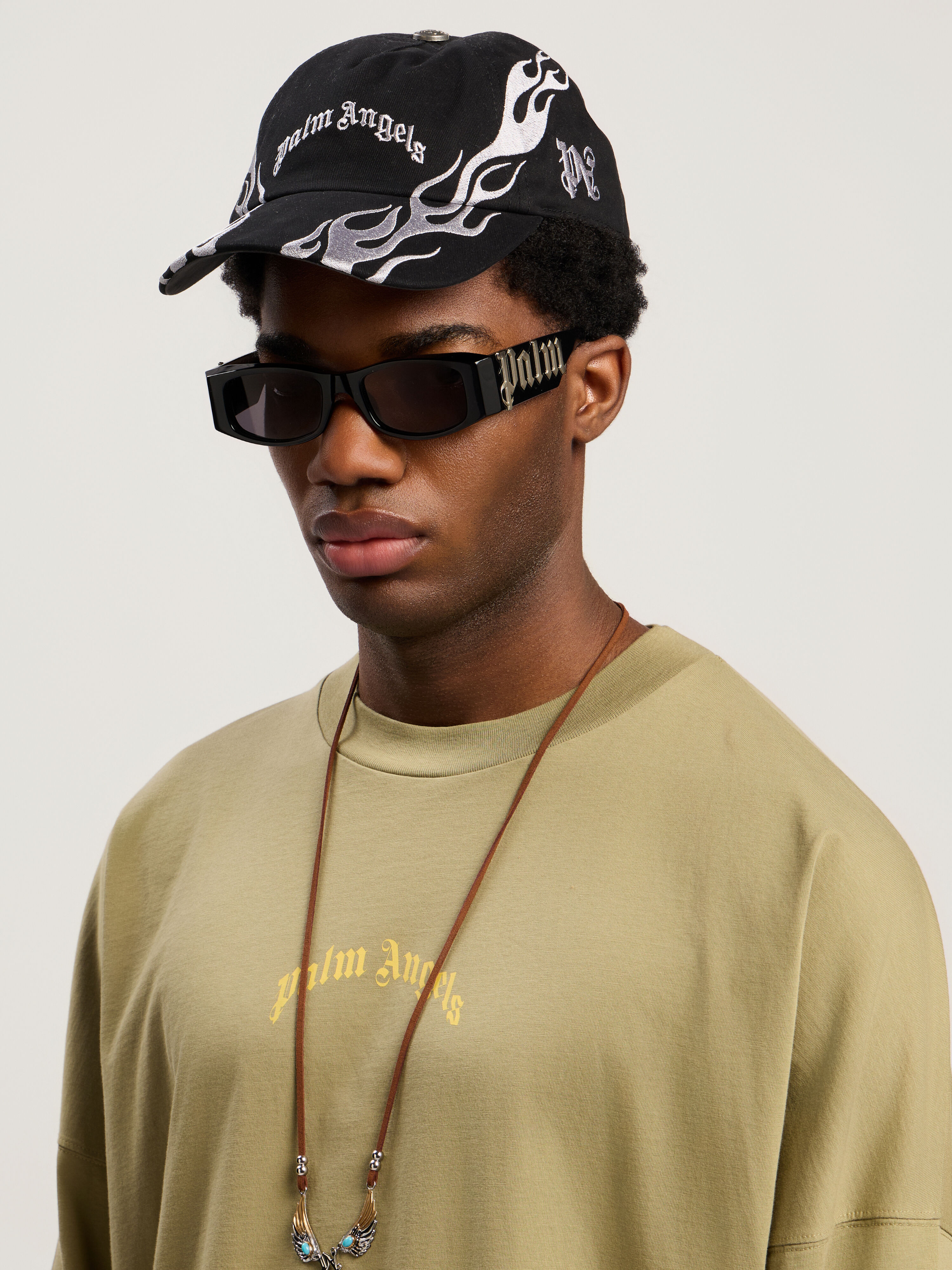 Curved Logo Flames Cap PALM ANGELS Curved Logo Flames Cap BLACK - LIGHT GREY PMLB104F25FAB006