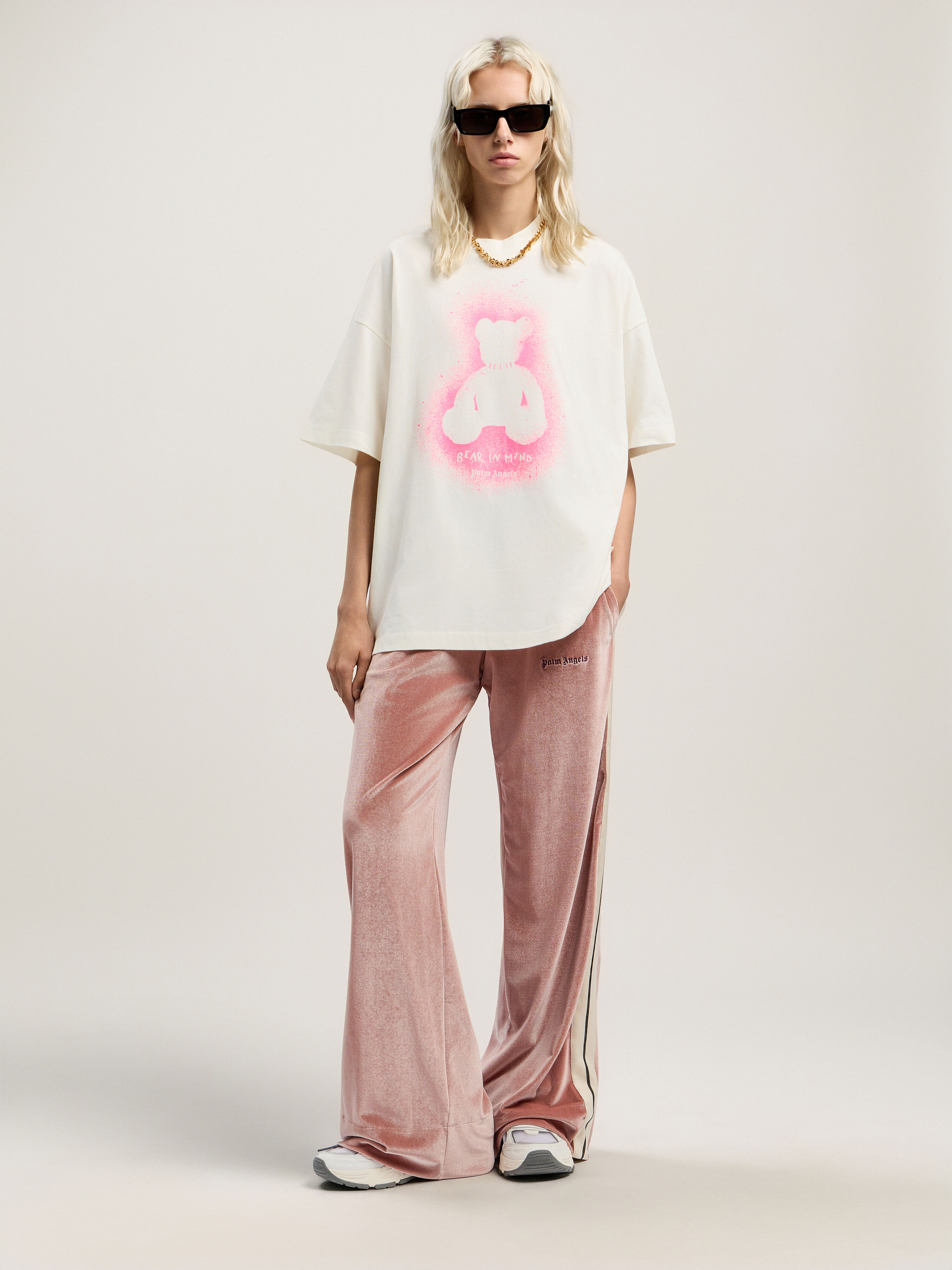 Spray Bear Loose T-Shirt PALM ANGELS Spray Bear Loose T-Shirt OFF WHITE - FUCHSIA FLUO PWAA07BF25JER005