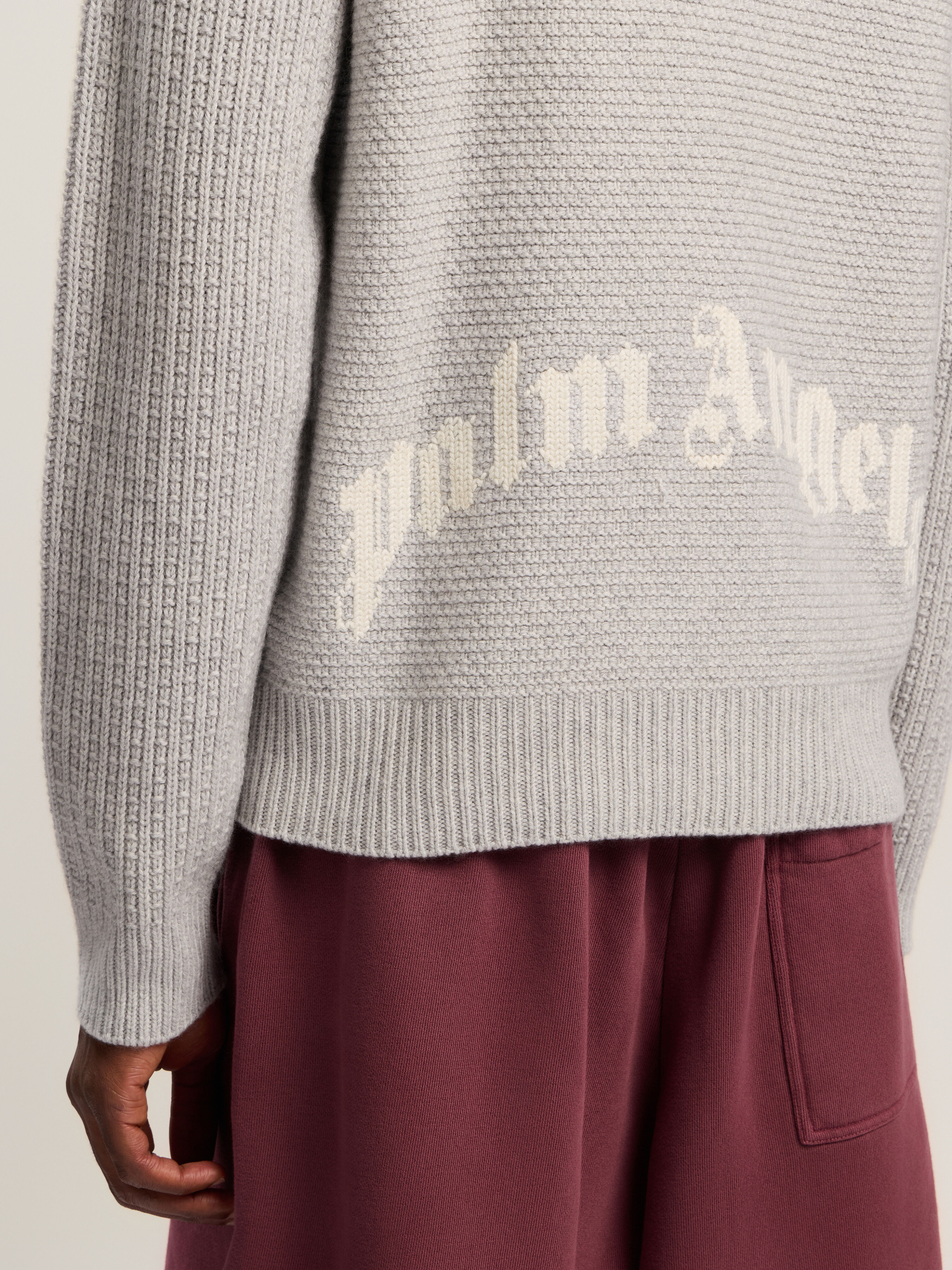 PALM ANGELS Curved Logo Ribbed Sweater GREY MELANGE - OFF WHITE PMHE083F25KNI001