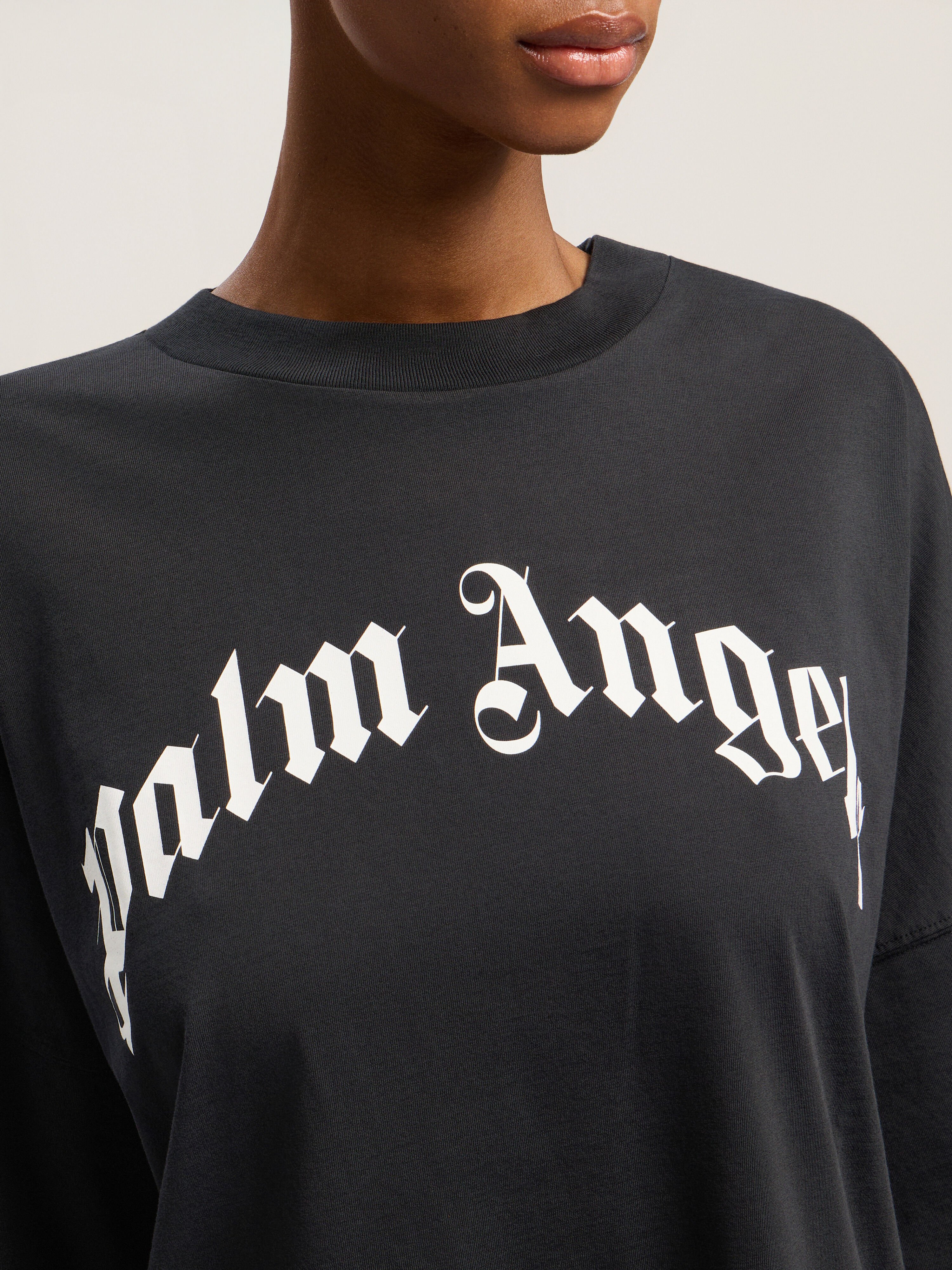 PALM ANGELS Curved Logo Over Tee BLACK - OFF WHITE PWAA07CF25JER001