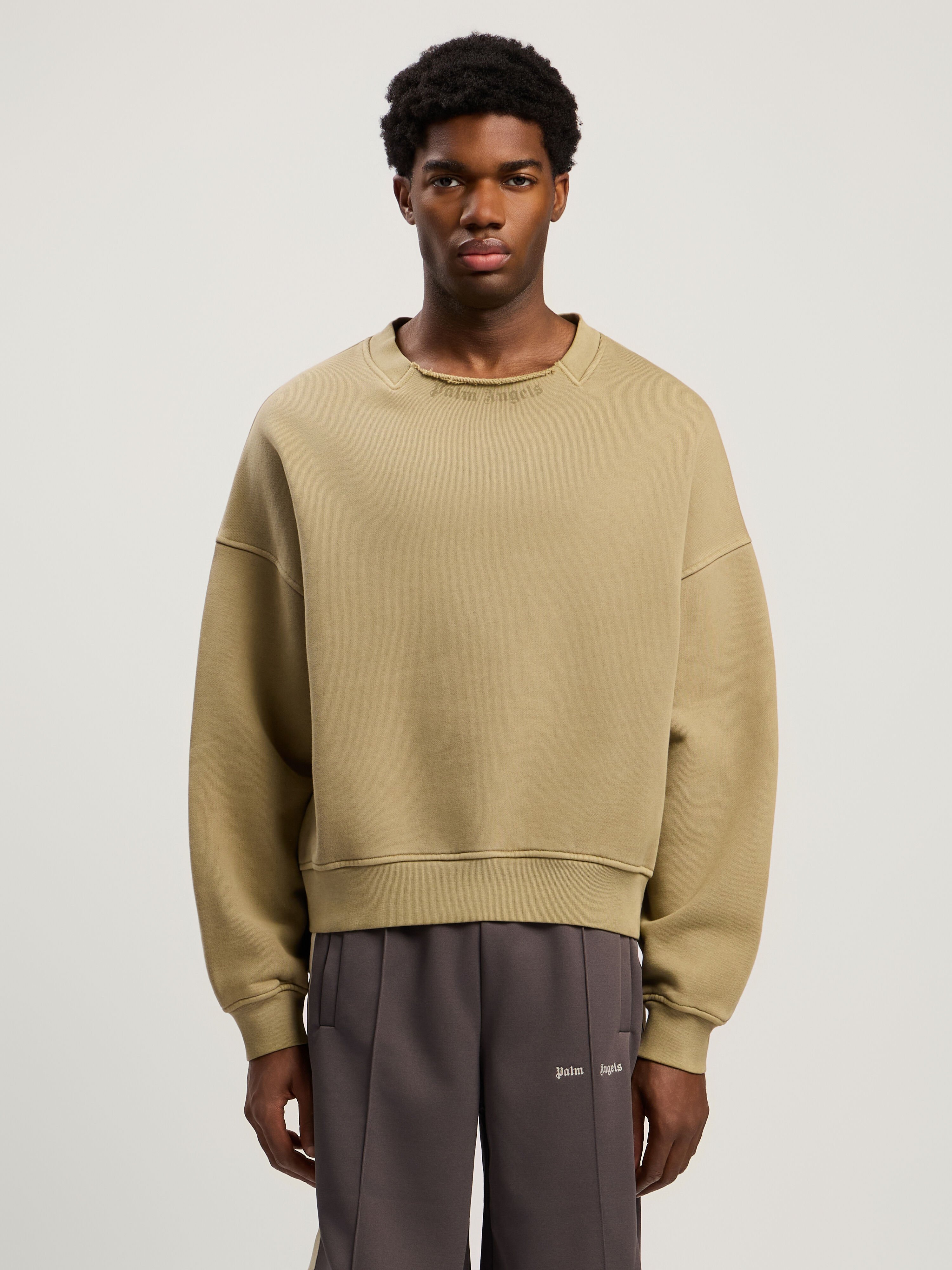 Curved Logo Loose Collar Crew PALM ANGELS Curved Logo Loose Collar Crew ARMY GREEN - DARK GREEN PMBA08KF25FLE001