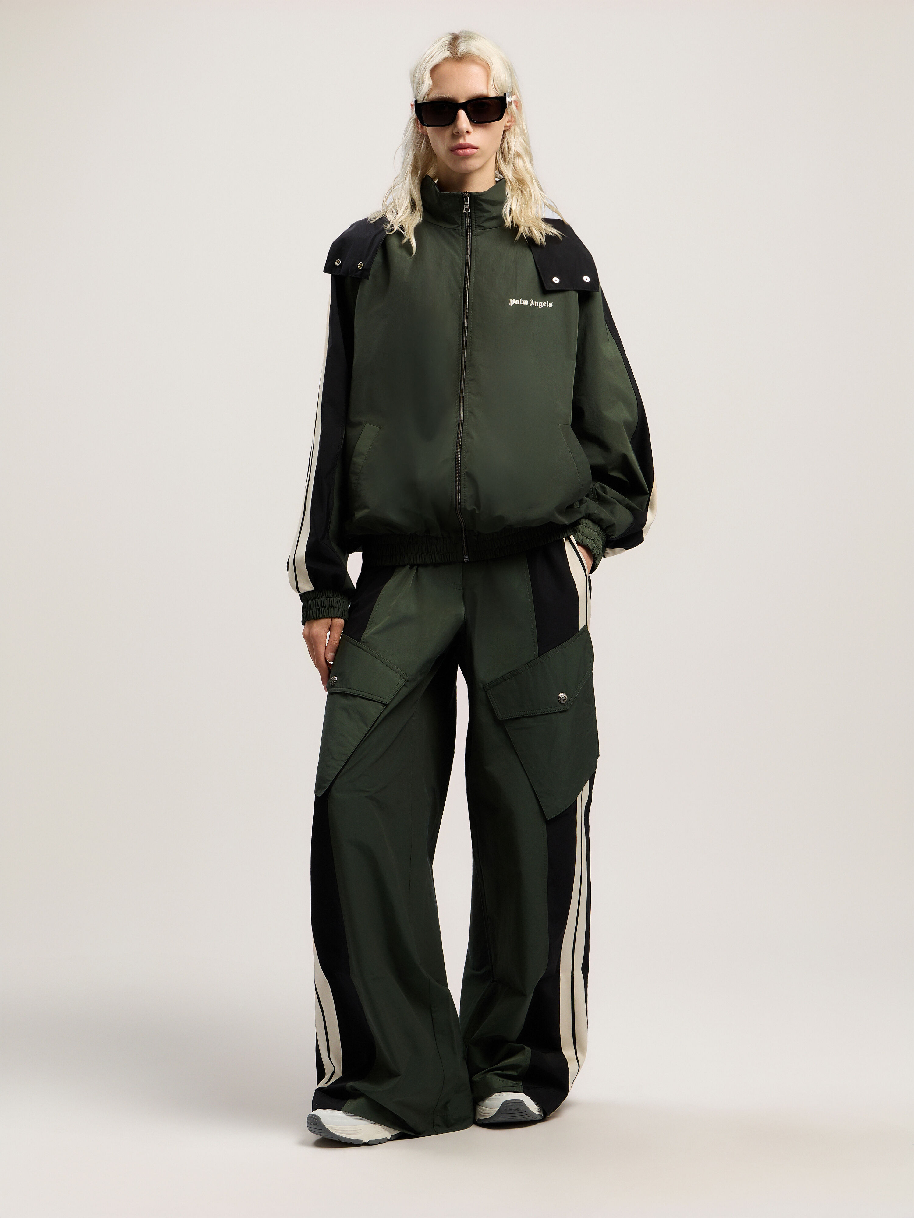 Colorblock Cargo Pants PALM ANGELS Colorblock Cargo Pants FOREST GREEN - BLACK PWCF019F25FAB001