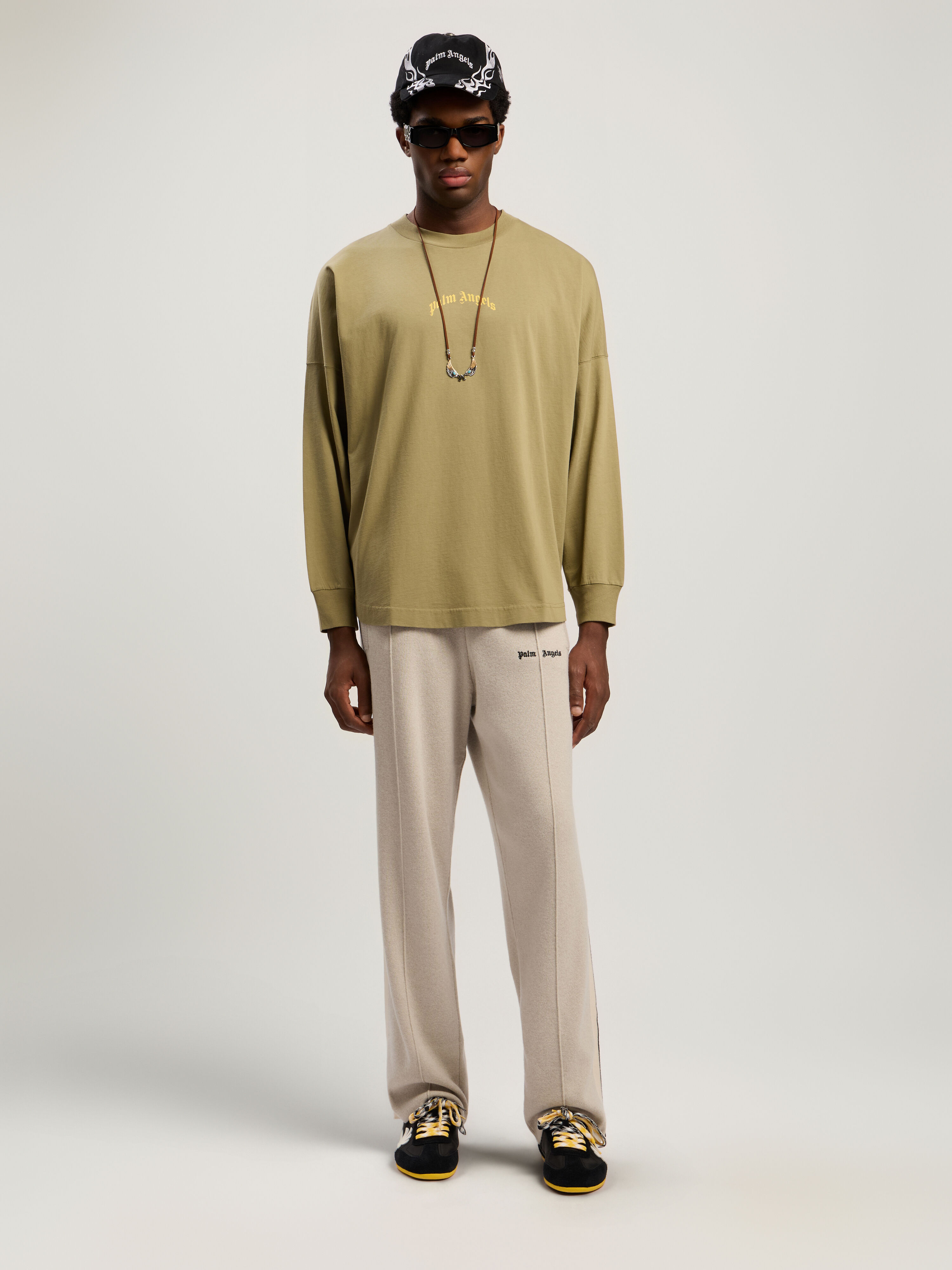 PALM ANGELS Classic Logo Knit Track Pants LIGHT BEIGE - BLACK PMHG023F25KNI001