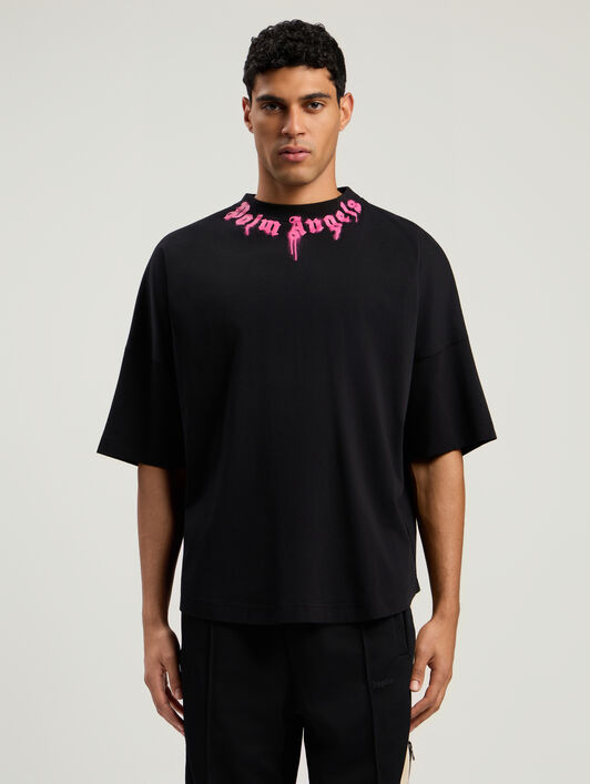 PALM ANGELS Curved Logo T-Shirt BLACK - FUCHSIA PMAA10BF25JER006