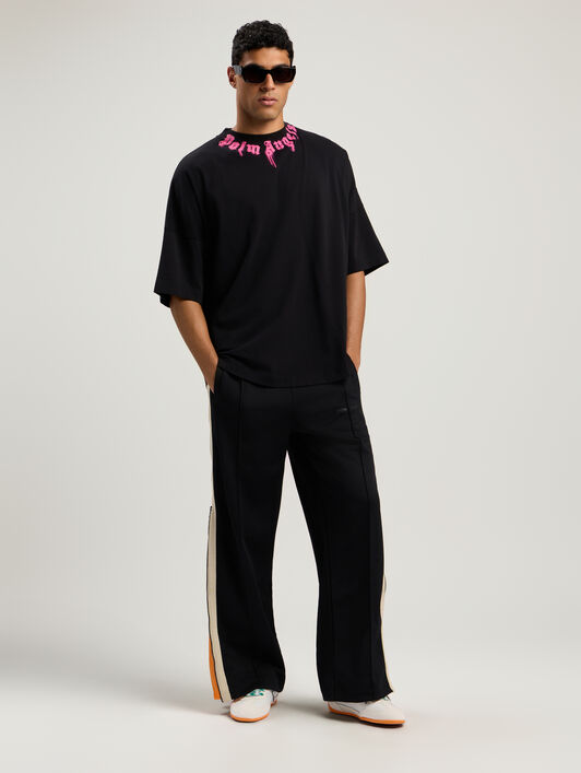 PALM ANGELS Curved Logo T-Shirt BLACK - FUCHSIA PMAA10BF25JER006