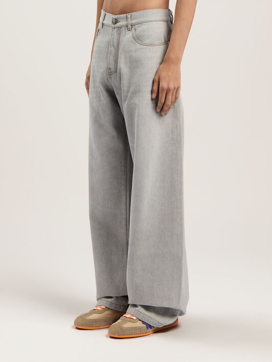 PALM ANGELS Curved Logo Loose Denim Pants LIGHT GREY - LIGHT GREY PMYA049F25DEN001