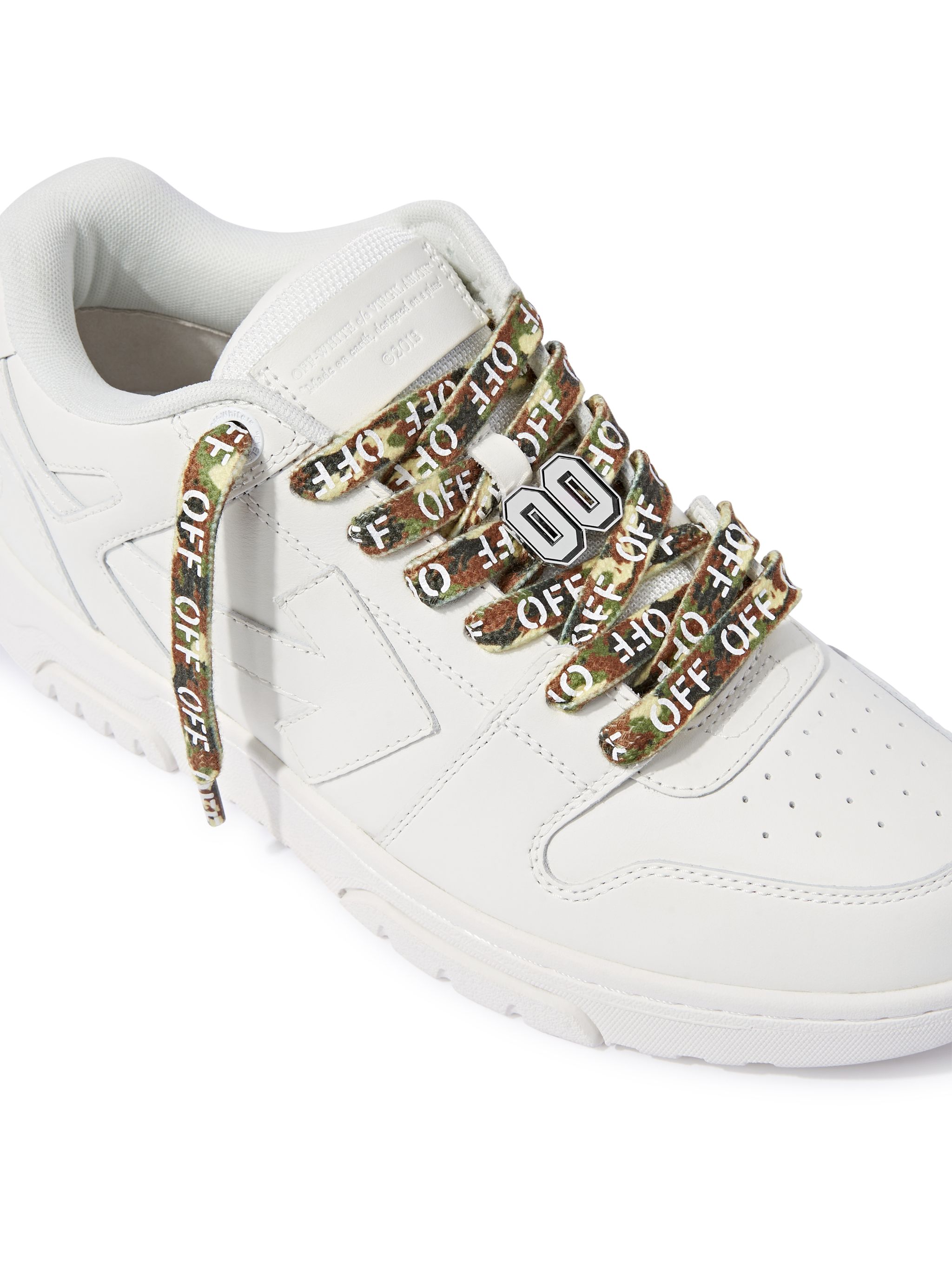 Off-white Silver Zero-zero Dubrae Charm In Grey